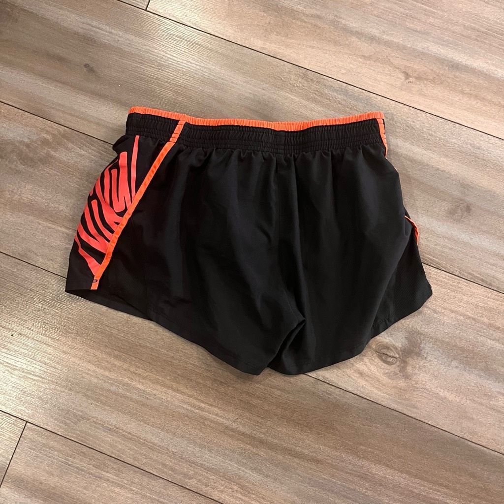 Nike Nike Black Athletic Workout Shorts Women Small Bin J-0 Size 26" / US 2 / IT 38 - 4 Thumbnail