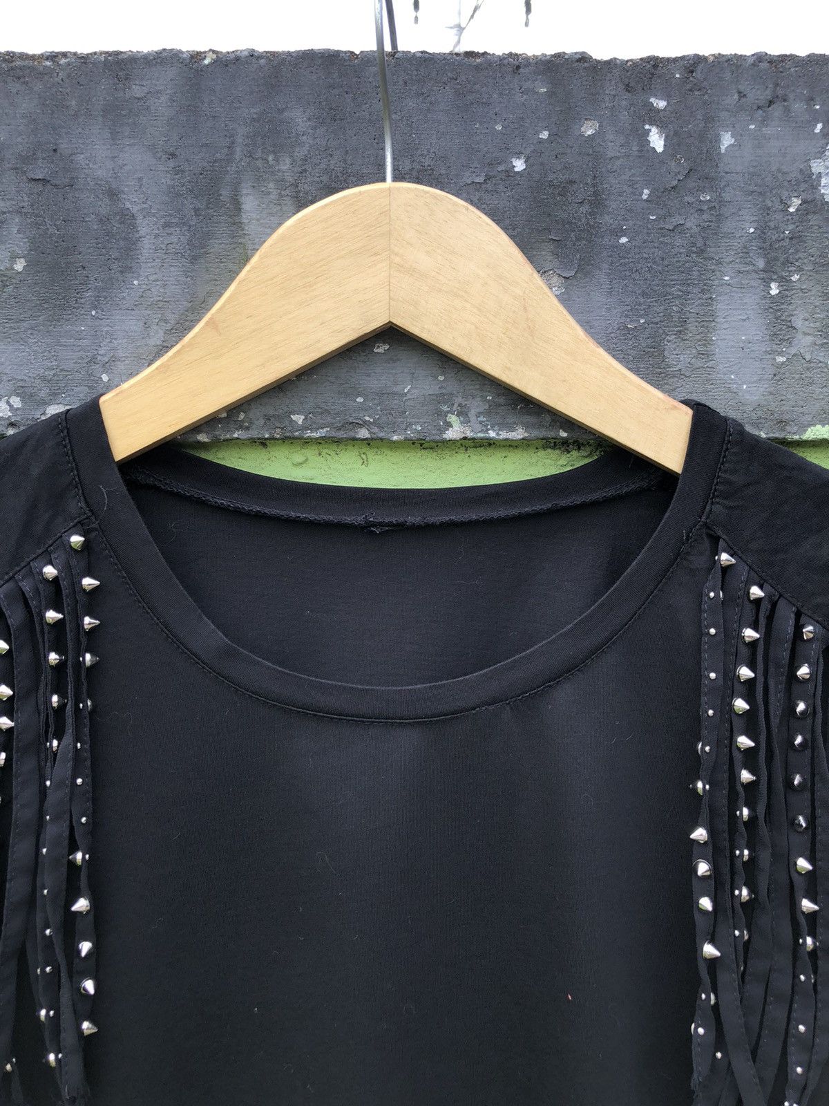 If Six Was Nine Studded Hairy Shoulder Gothic Punk Grunge Emo Style Tshirt Size M / US 6-8 / IT 42-44 - 5 Thumbnail