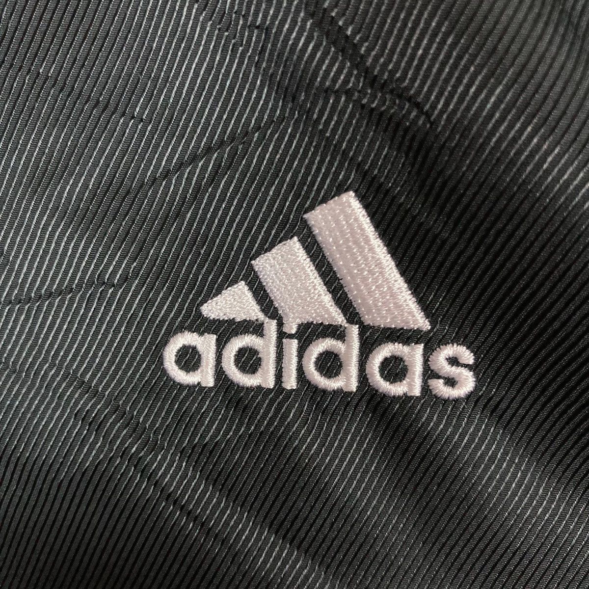 Adidas Adidas Mini and Big Logo Snap Button Hidden Zipper Jacket Size US S / EU 44-46 / 1 - 3 Thumbnail