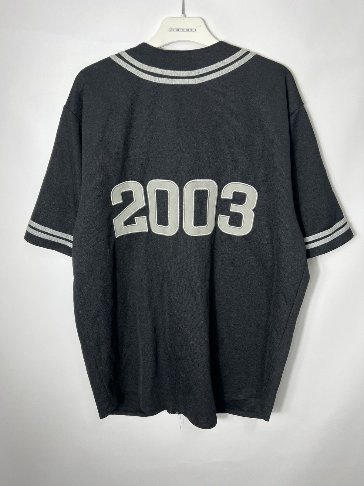 Vintage Vintage Eagles Hotel California 2003 Tour Baseball Jersey Size US XL / EU 56 / 4 - 9 Thumbnail