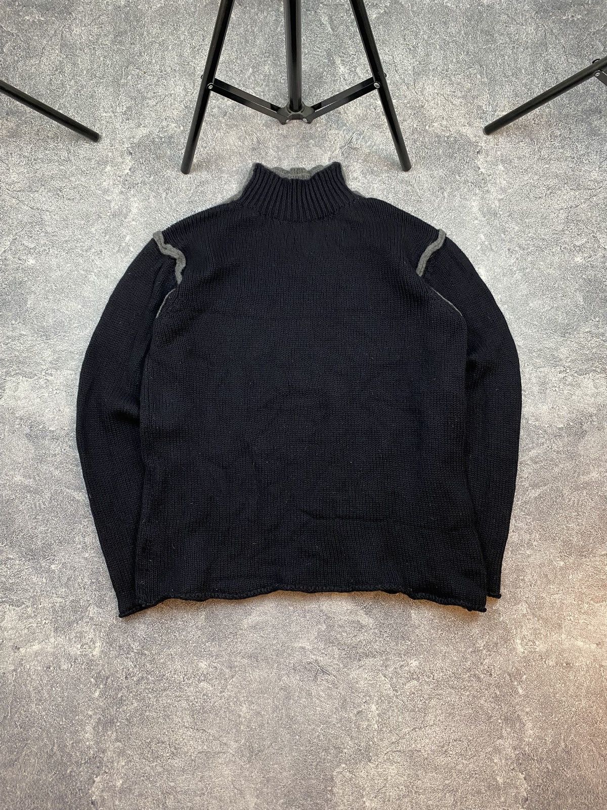 Armani × Emporio Armani Armani Avant Garde Vintage Sweater Knit Size US M / EU 48-50 / 2 - 1 Thumbnail