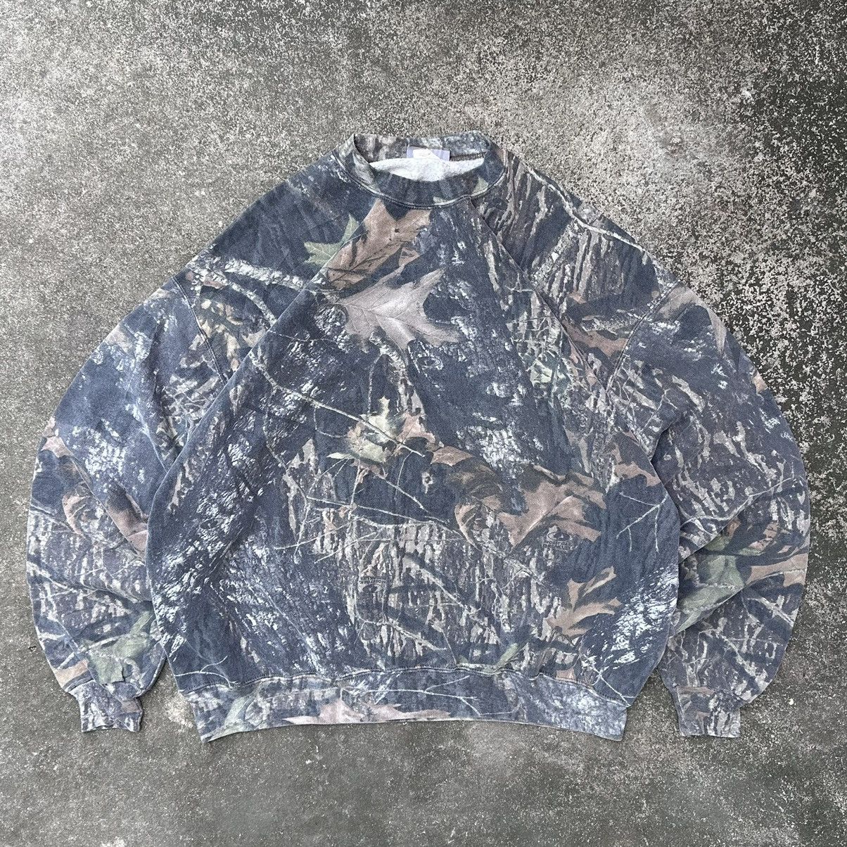 Realtree Crazy Vintage Carhartt Style Boxy Realtree Camo Crewneck Size US XXL / EU 58 / 5 - 1 Thumbnail