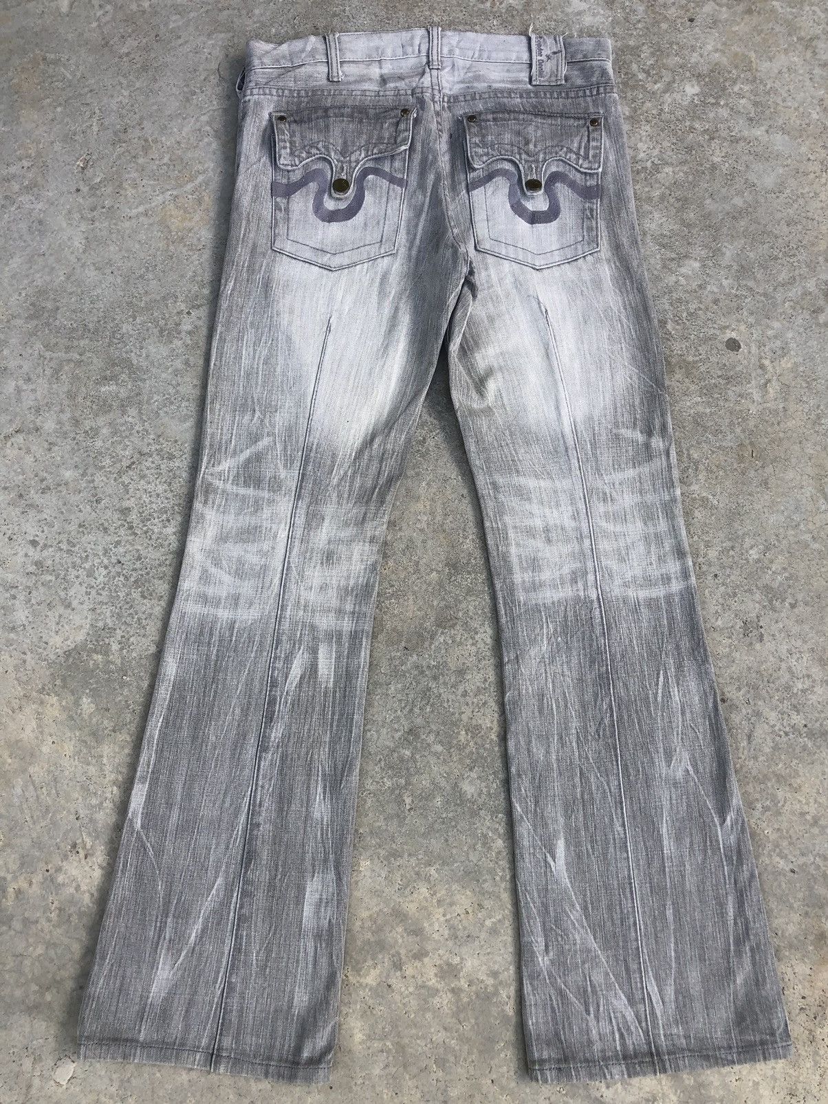 Japanese Brand Japanese London Flared Jeans Distressed Jeans Size US 32 / EU 48 - 1 Thumbnail
