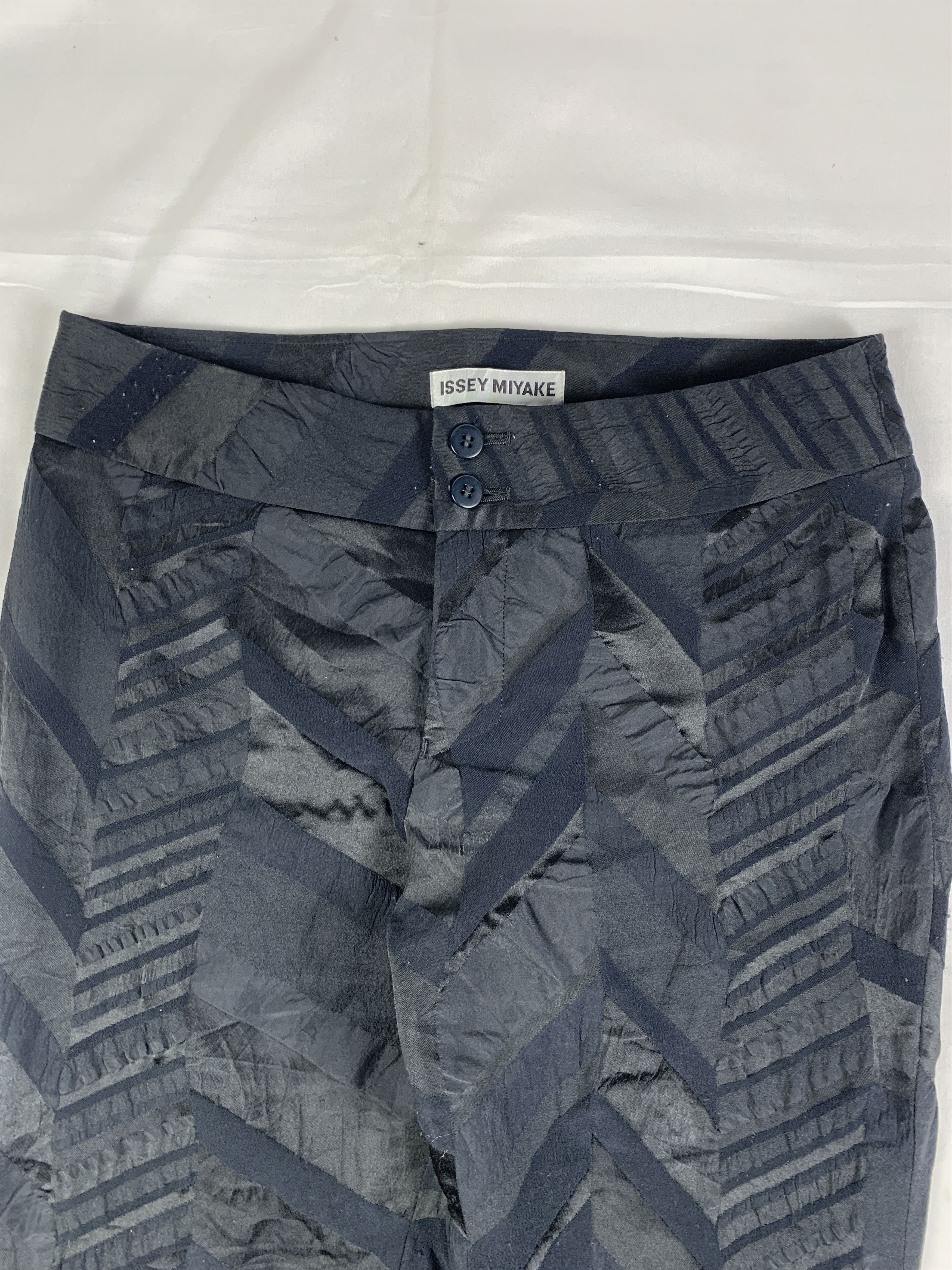 Issey Miyake 2000s Issey Miyake Black Geometric Pants (29) Size 29" - 7 Thumbnail
