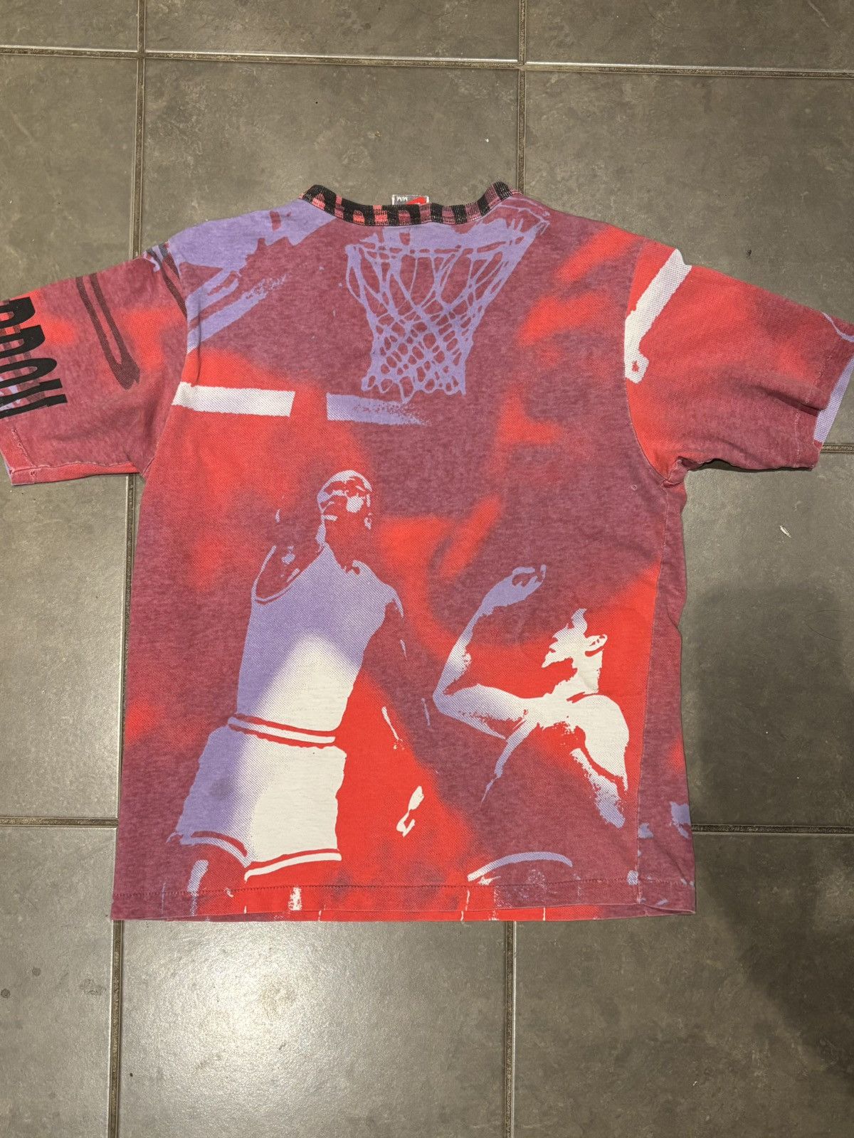 Jordan Brand × Nike Vintage 80s aop Michael Jordan Nike tee Size US M / EU 48-50 / 2 - 2 Thumbnail