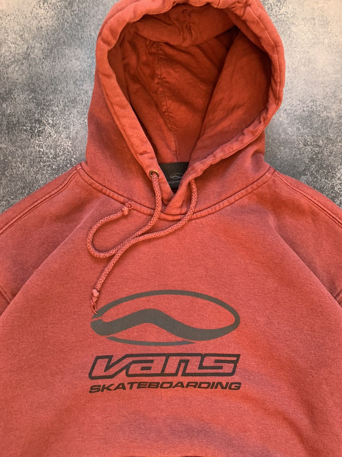 Vans × Vintage Crazy Vintage OG Vans Logo Skateboards Boxy Hoodie Size XS / US 0-2 / IT 36-38 - 2 Thumbnail