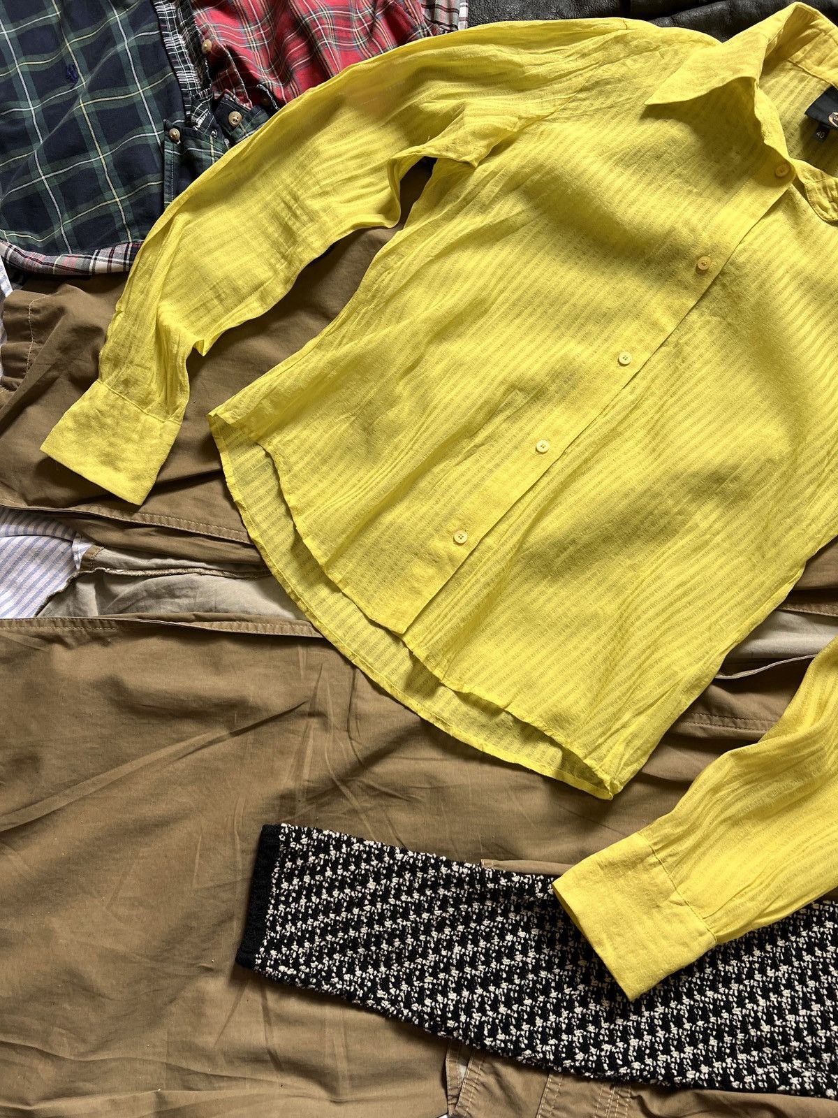 Just Cavalli Vintage Just Cavalli Yellow Light Button Up Avantgarde Shirt Size S / US 4 / IT 40 - 5 Thumbnail