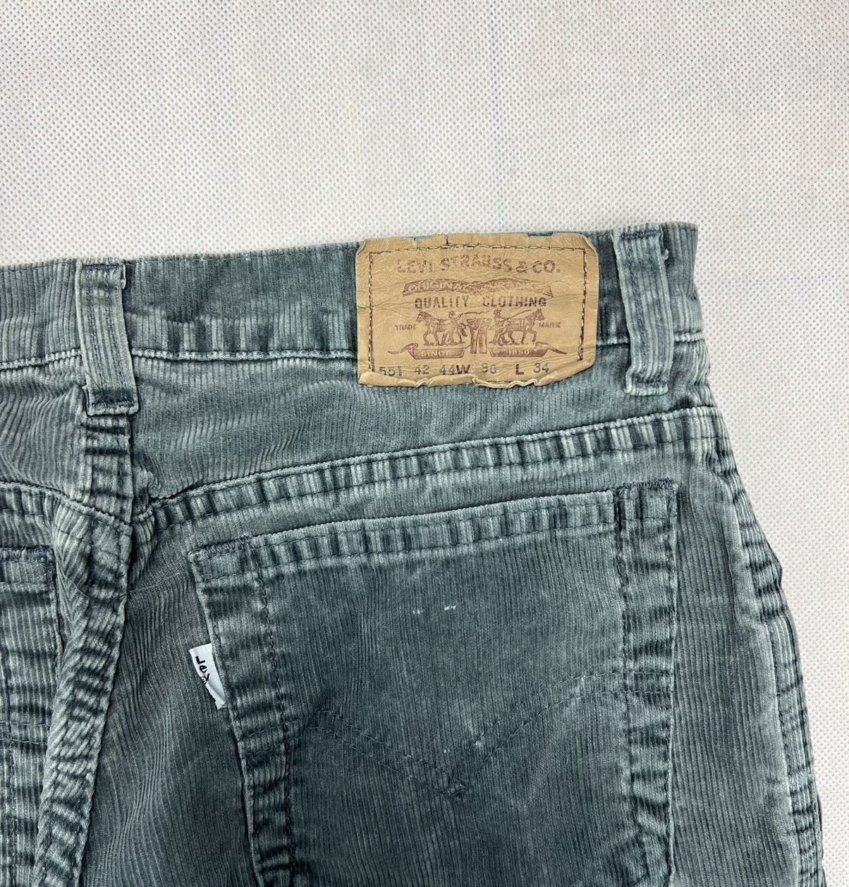 Levi's × Vintage Corduroy Pants Levi’s 551 vintage 90’s Size US M / EU 48-50 / 2 - 3 Thumbnail