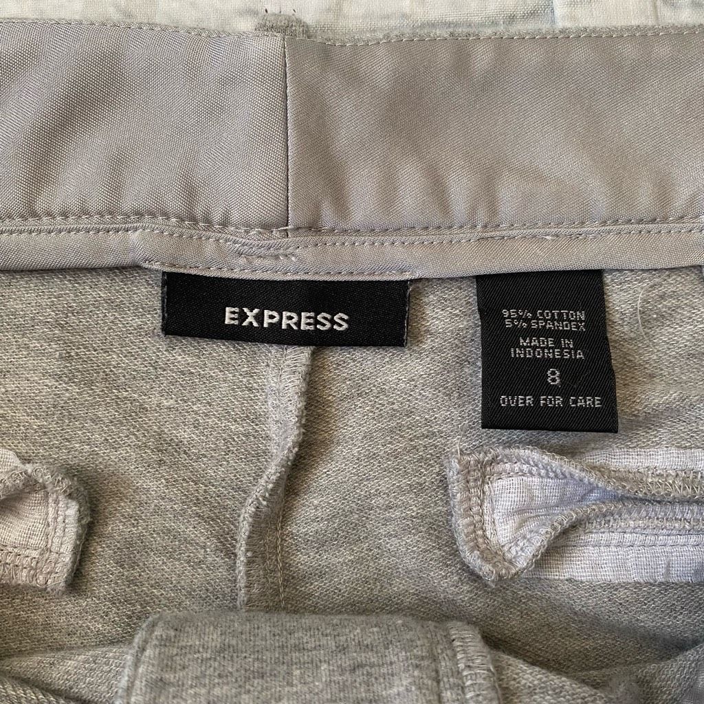 Express Express women 8 cotton blend soft & comfy Capri pants grey Size 30" / US 8 / IT 44 - 5 Thumbnail