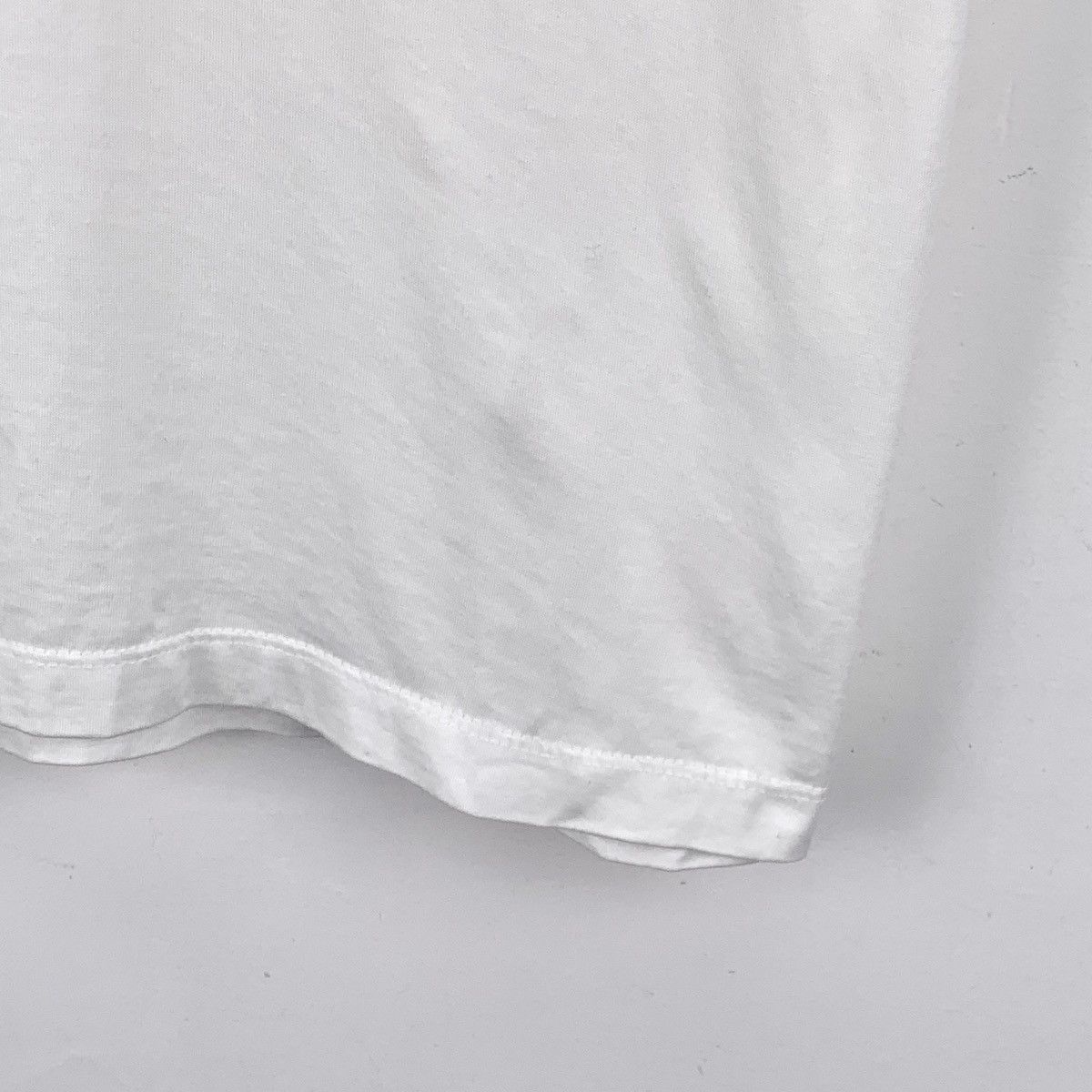 Prada Prada Pocket Floral Embroidered Short Sleeve T-shirt K26WX Size US L / EU 52-54 / 3 - 4 Thumbnail