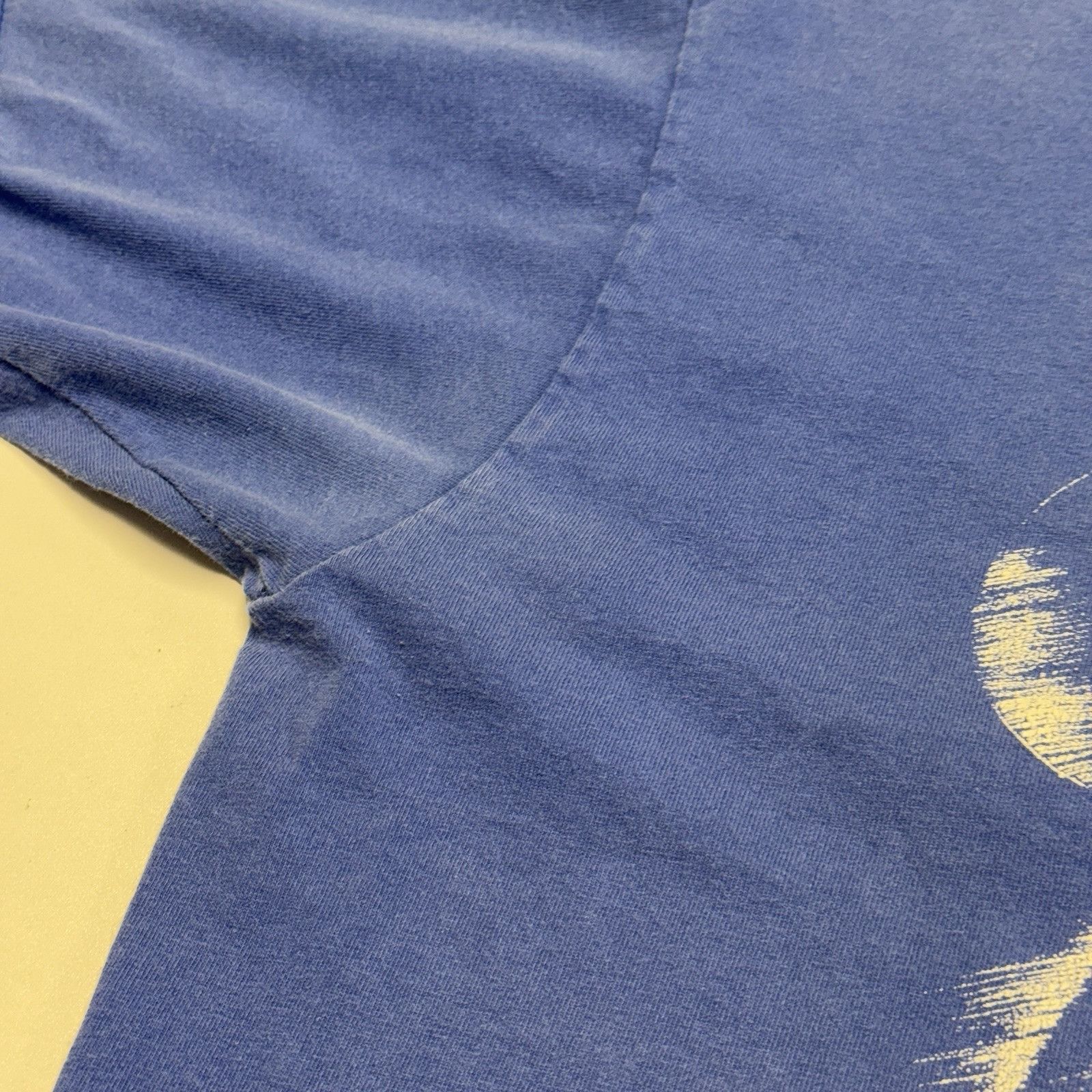 Disney × Mickey Unlimited × Vintage Vintage 90s Mickey Unlimited T Shirt Mens Large Blue Mickey Size US L / EU 52-54 / 3 - 4 Thumbnail