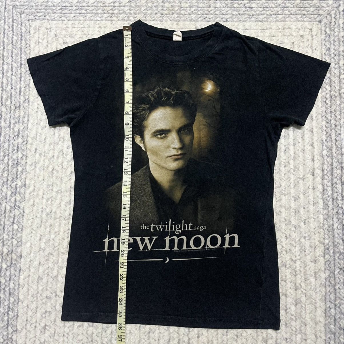 Band Tees Rare Vintage Twilight Saga New Moon Movie Tees Size US XS / EU 42 / 0 - 11 Thumbnail