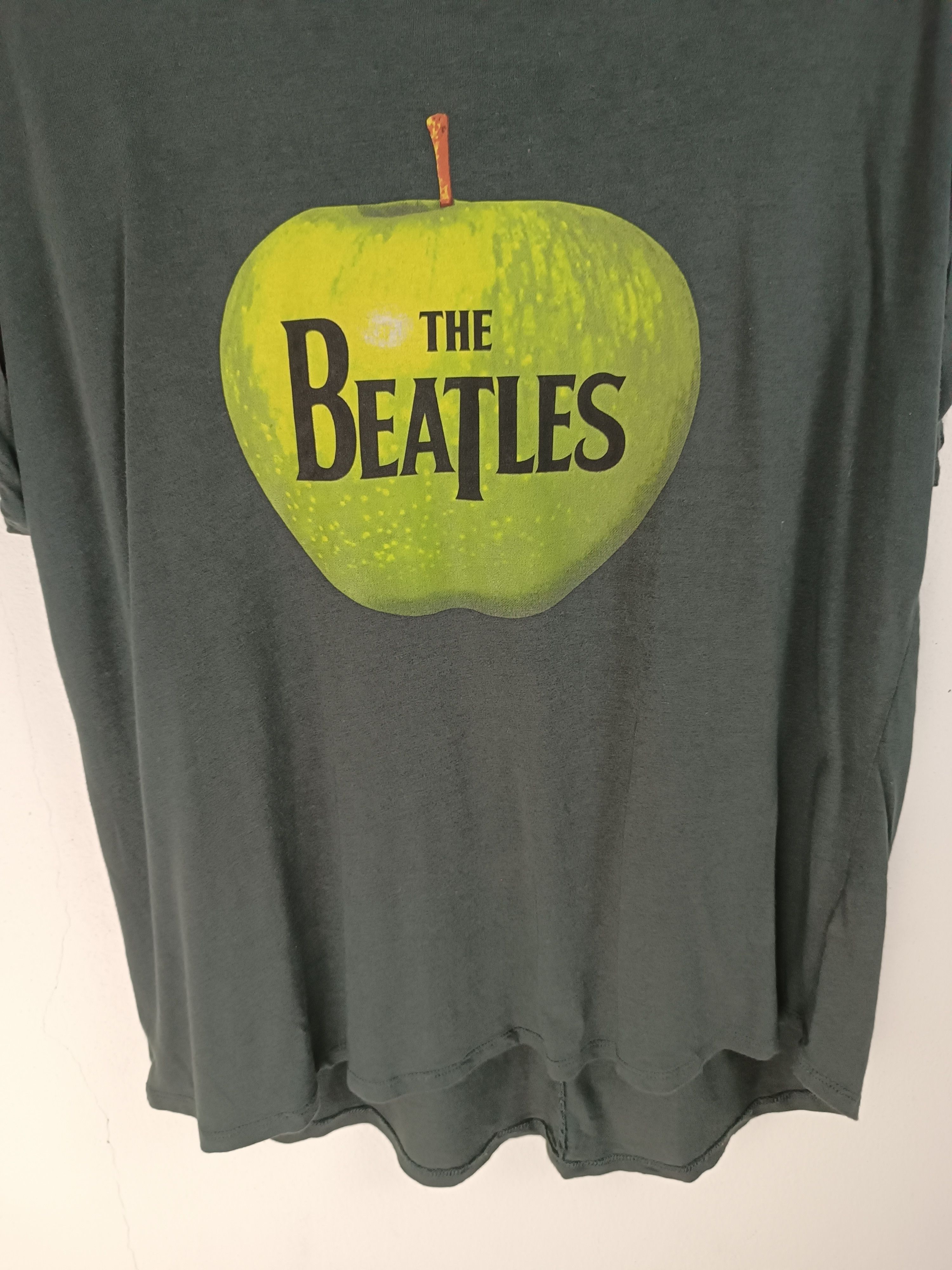 Vintage VINTAGE THE BEATLES APPLE RECORDS BACK BUTTON VERY RARE TEE Size L / US 10 / IT 46 - 6 Thumbnail