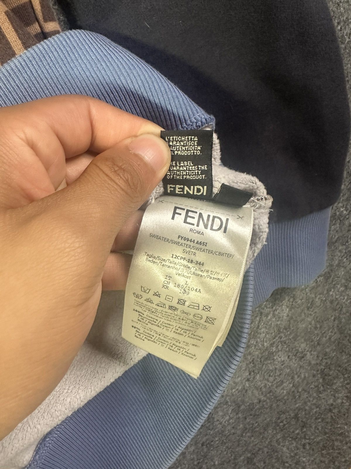 Fendi Authentic Fendi Roma Crewneck Sweatshirt Blue Cotton Size US XL / EU 56 / 4 - 7 Thumbnail
