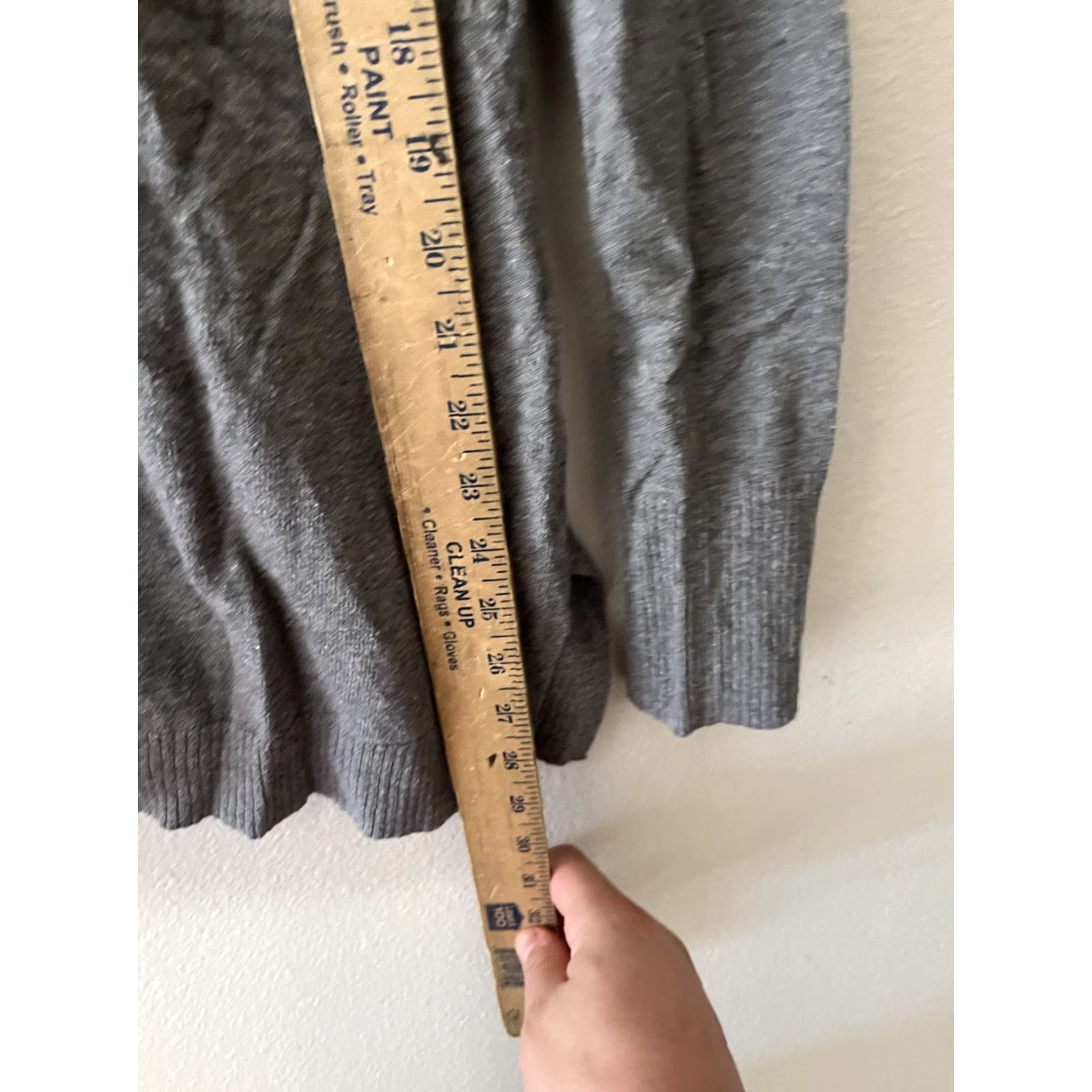 Vintage New York & Company Women's Gray Knit V-Neck Pullover Hoodie Adult Large Womens Size L / US 10 / IT 46 - 4 Thumbnail