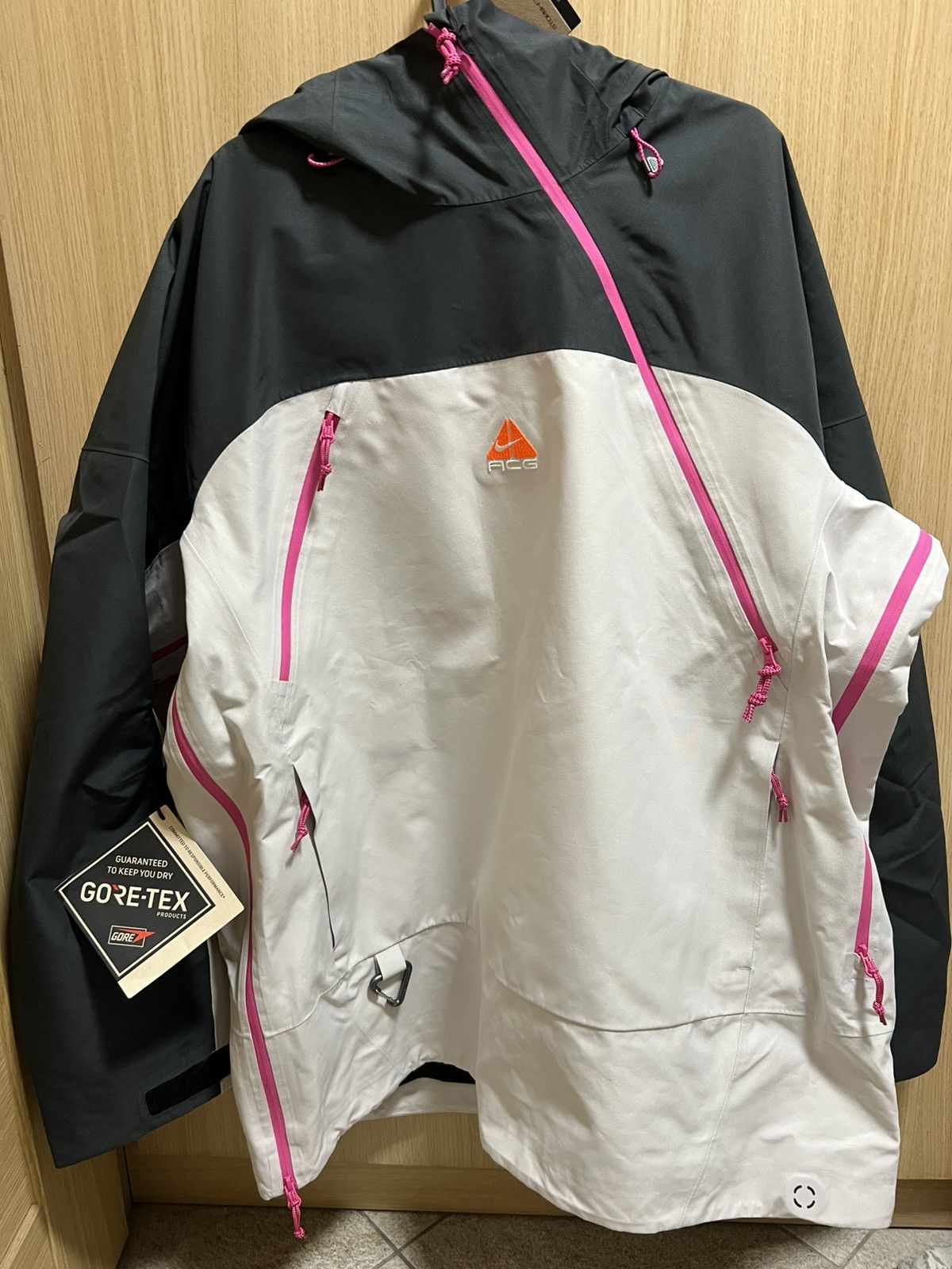 Nike ACG Nike ACG Chena Vortex Gore-Tex Jacket Size US M / EU 48-50 / 2 - 1 Thumbnail
