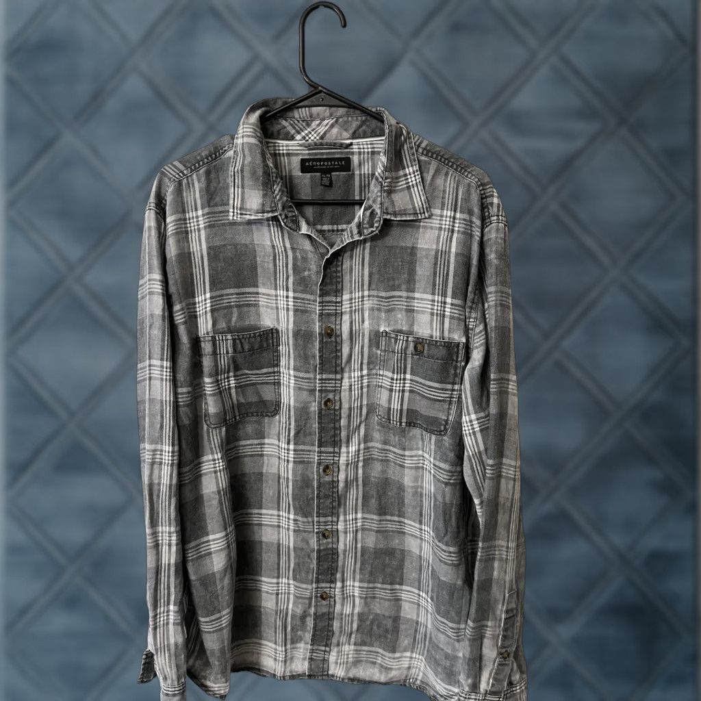 Vintage Aéropostale Button-Up Shirt Adult XL Gray Plaid Casual Long Sleeve Pocket Mens Size US XL / EU 56 / 4 - 1 Thumbnail