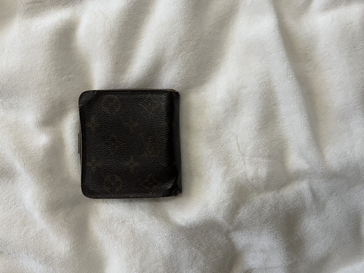 Louis Vuitton Louis Vuitton Wallet Size ONE SIZE - 2 Thumbnail