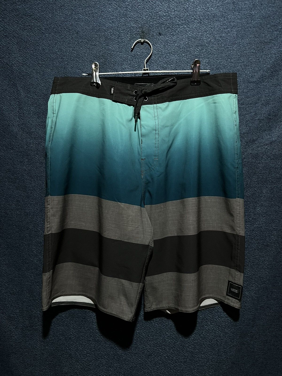 Vans Vans Boardshort Size US 32 / EU 48 - 1 Thumbnail
