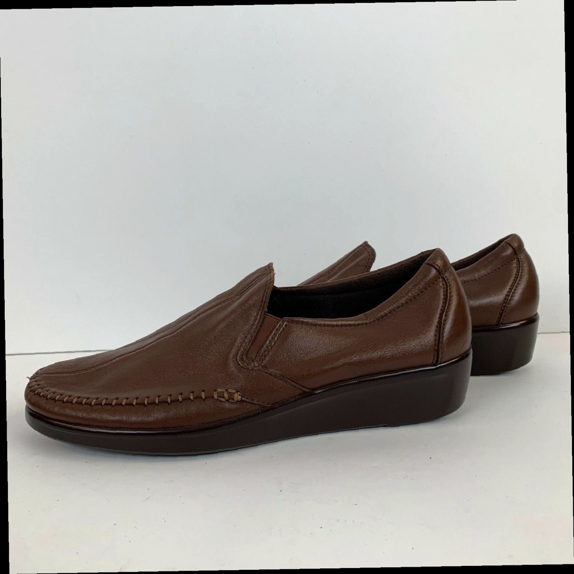 SAS Women's Dream Slip On Loafer in Black
