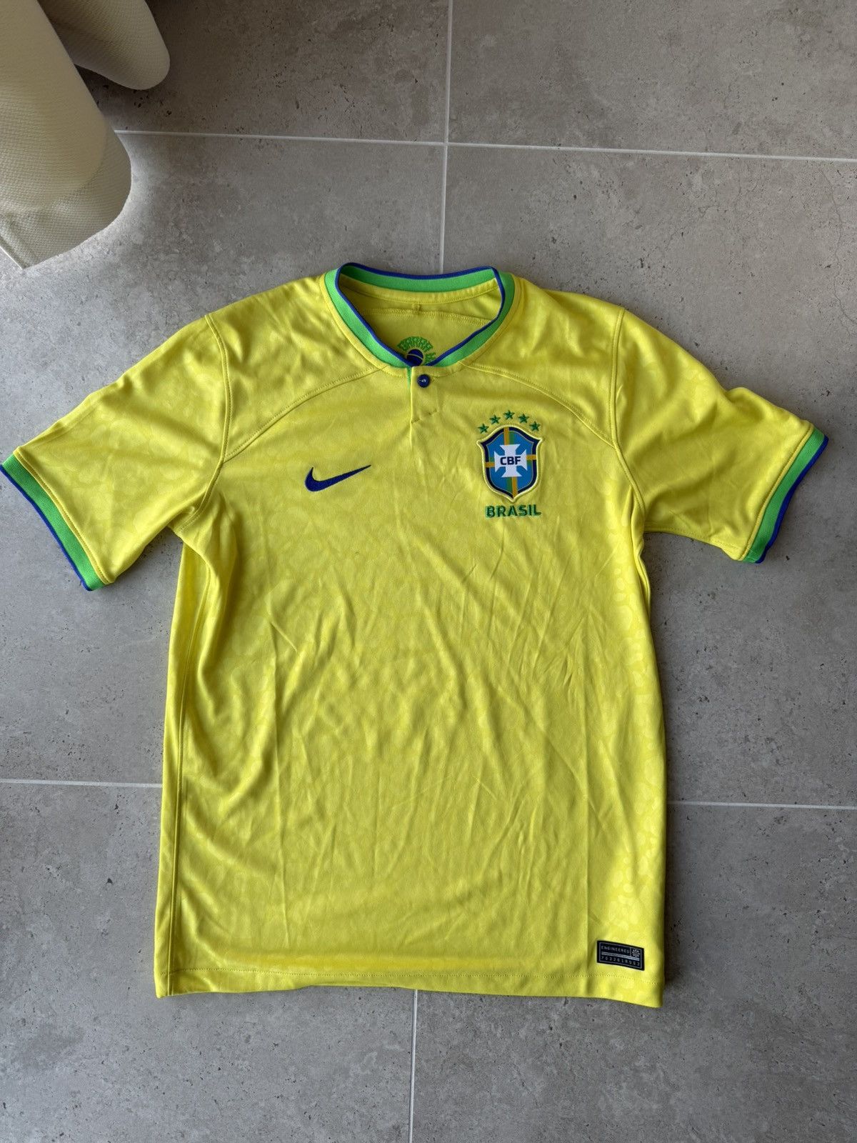 Nike Nike Brasil Jersey Rare Vintage T-Shirt Size US S / EU 44-46 / 1 - 1 Thumbnail
