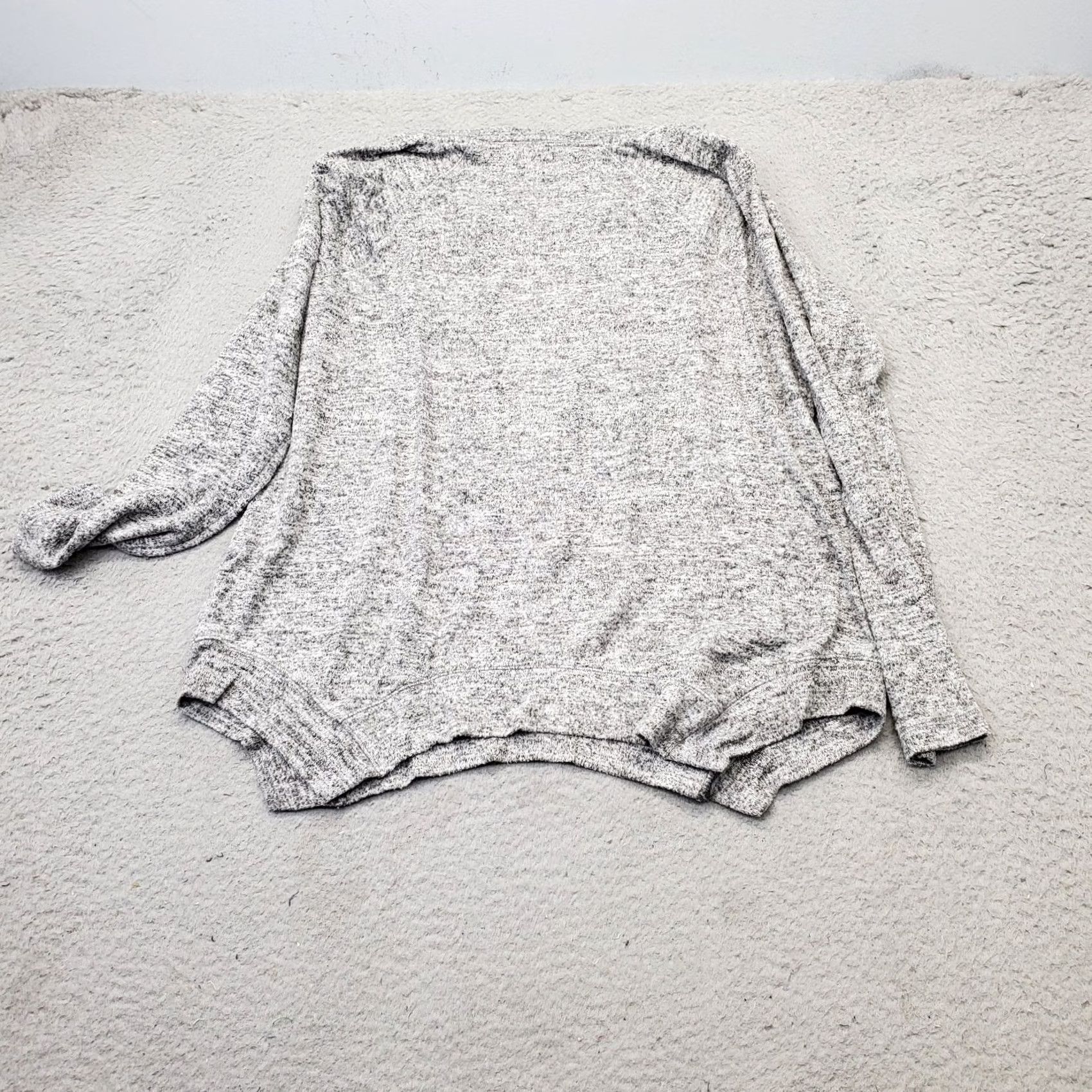 Juicy Couture Juicy Couture Blouse Women M Gray Knit Stretch Round Neck Sharkbite Hem Womens Size M Color Gray Casual Shirt Size M / US 6-8 / IT 42-44 - 2 Thumbnail