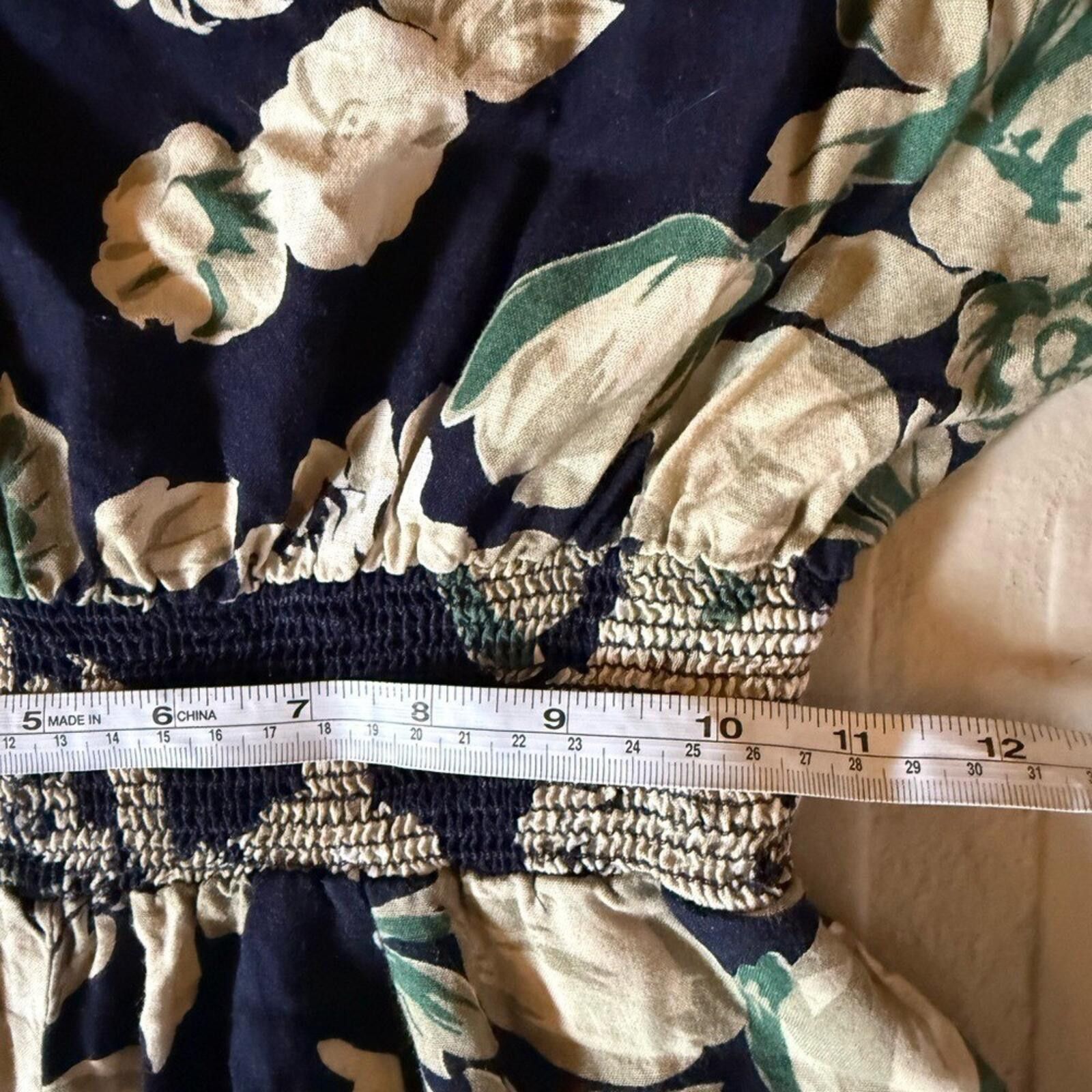 Other Vintage Carol Anderson Floral Crop Jumpsuit Navy Smocked 6 Size 28" / US 6 / IT 42 - 6 Thumbnail