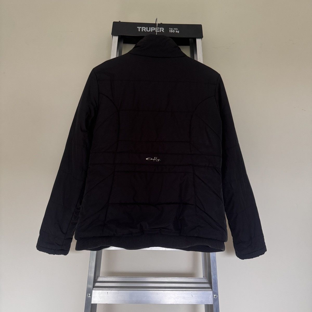 Oakley × Vintage Vintage Oakley Puffy Jacket Size M / US 6-8 / IT 42-44 - 2 Thumbnail