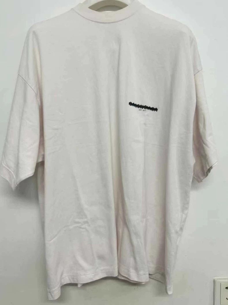 Balenciaga Balenciaga Front and back delete letter logo short sleeve Size US M / EU 48-50 / 2 - 1 Thumbnail