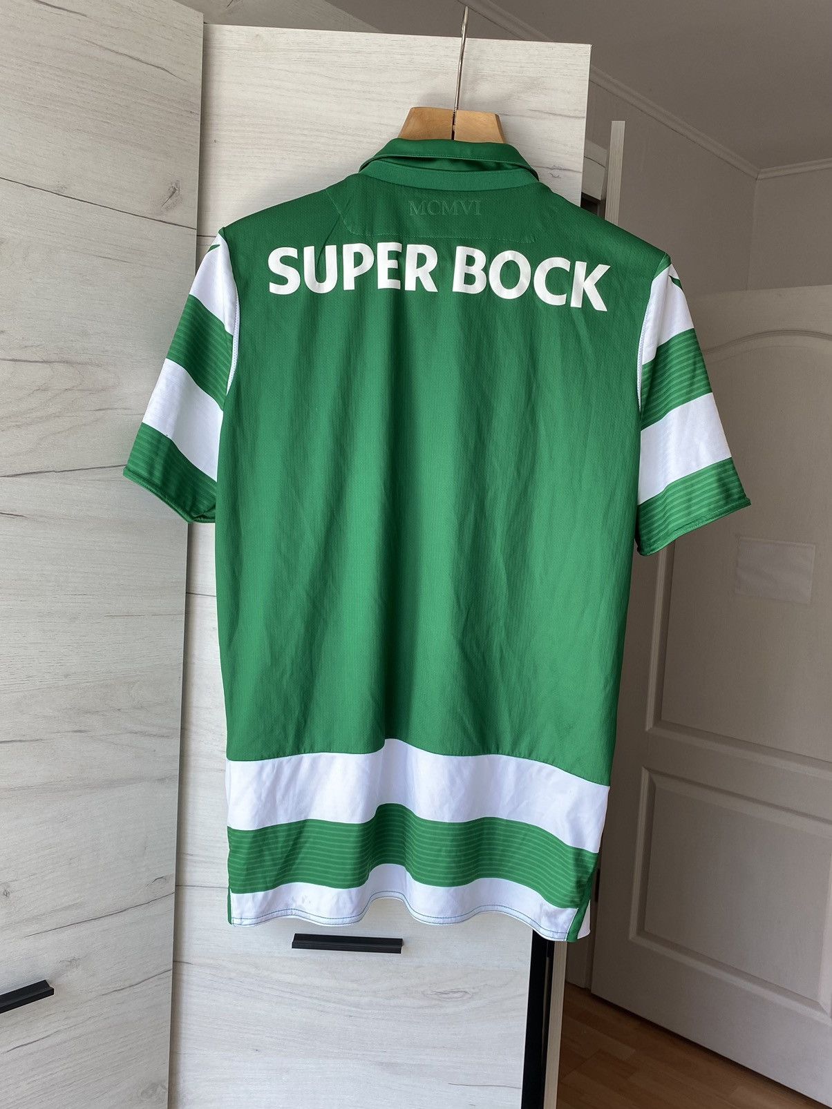 Macron 2016/17 MACRON Sporting Clube de Portugal Home Soccer Jersey Size US L / EU 52-54 / 3 - 4 Thumbnail