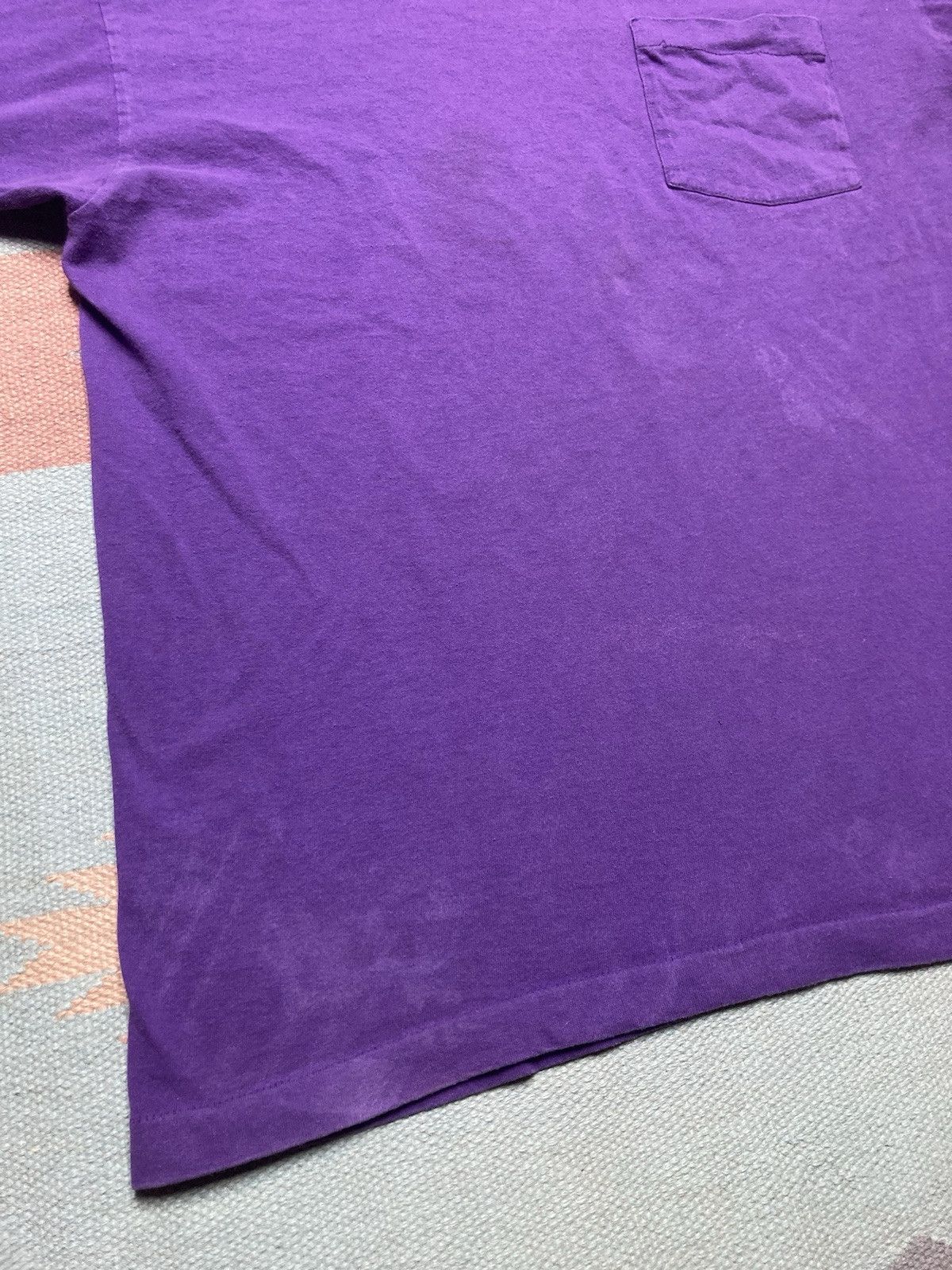 Vintage Vtg 90s pocket t shirt faded plum single stitch cotton XL Size US XL / EU 56 / 4 - 2 Thumbnail