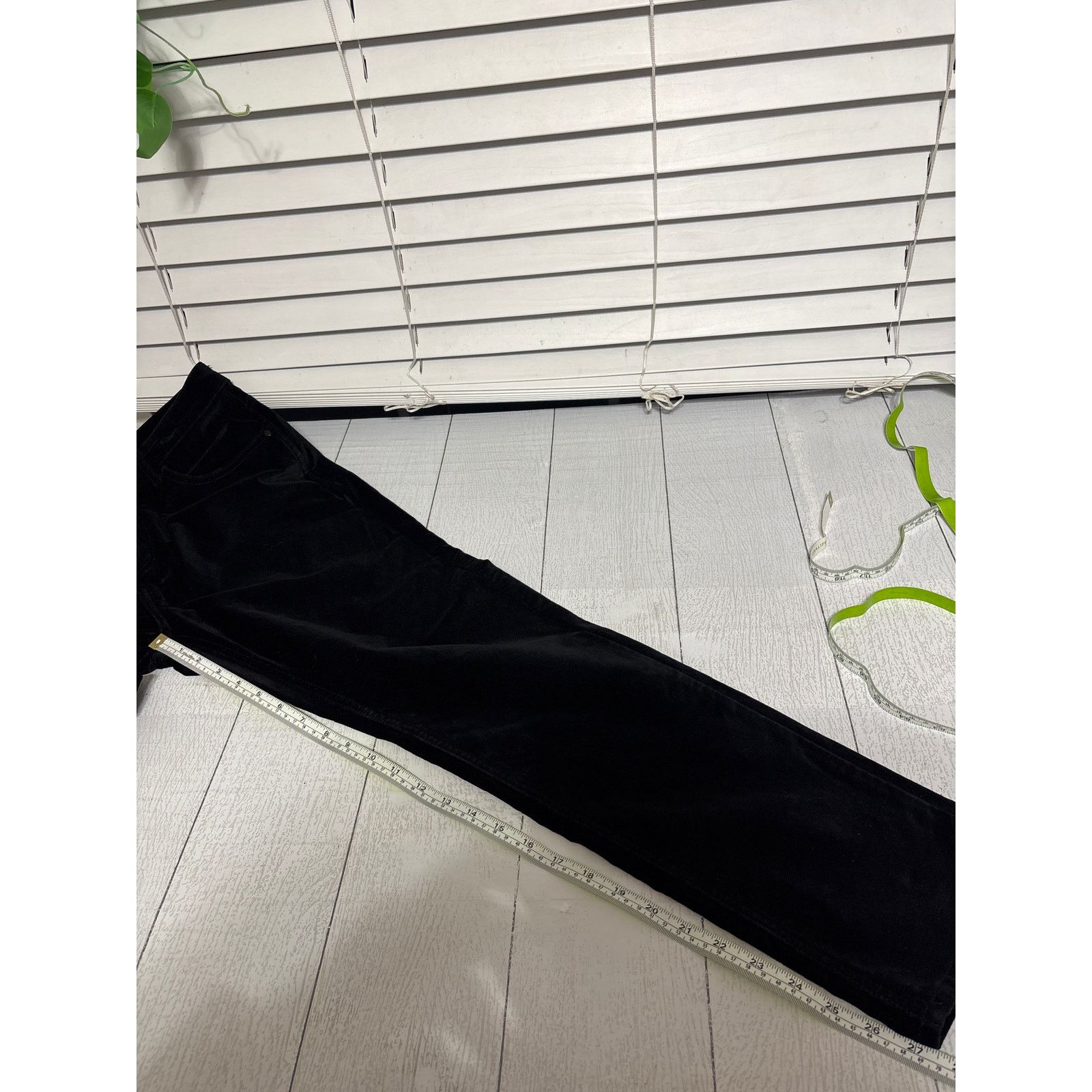 Kate Spade Broome Street Kate Spade Black Velvet Pants Size 30 Size 30" / US 8 / IT 44 - 10 Thumbnail