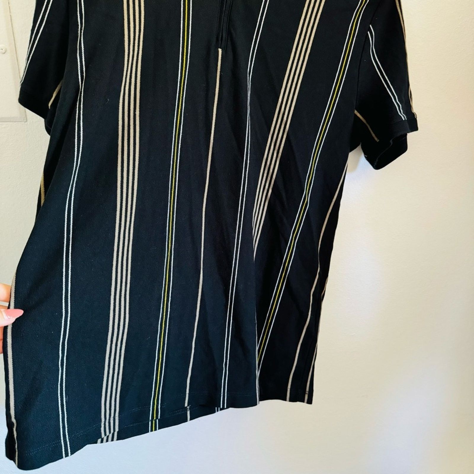 Express EXPRESS Black Beige Yellow Stripe Zip Short Sleeve Shirt Top Size US M / EU 48-50 / 2 - 9 Thumbnail