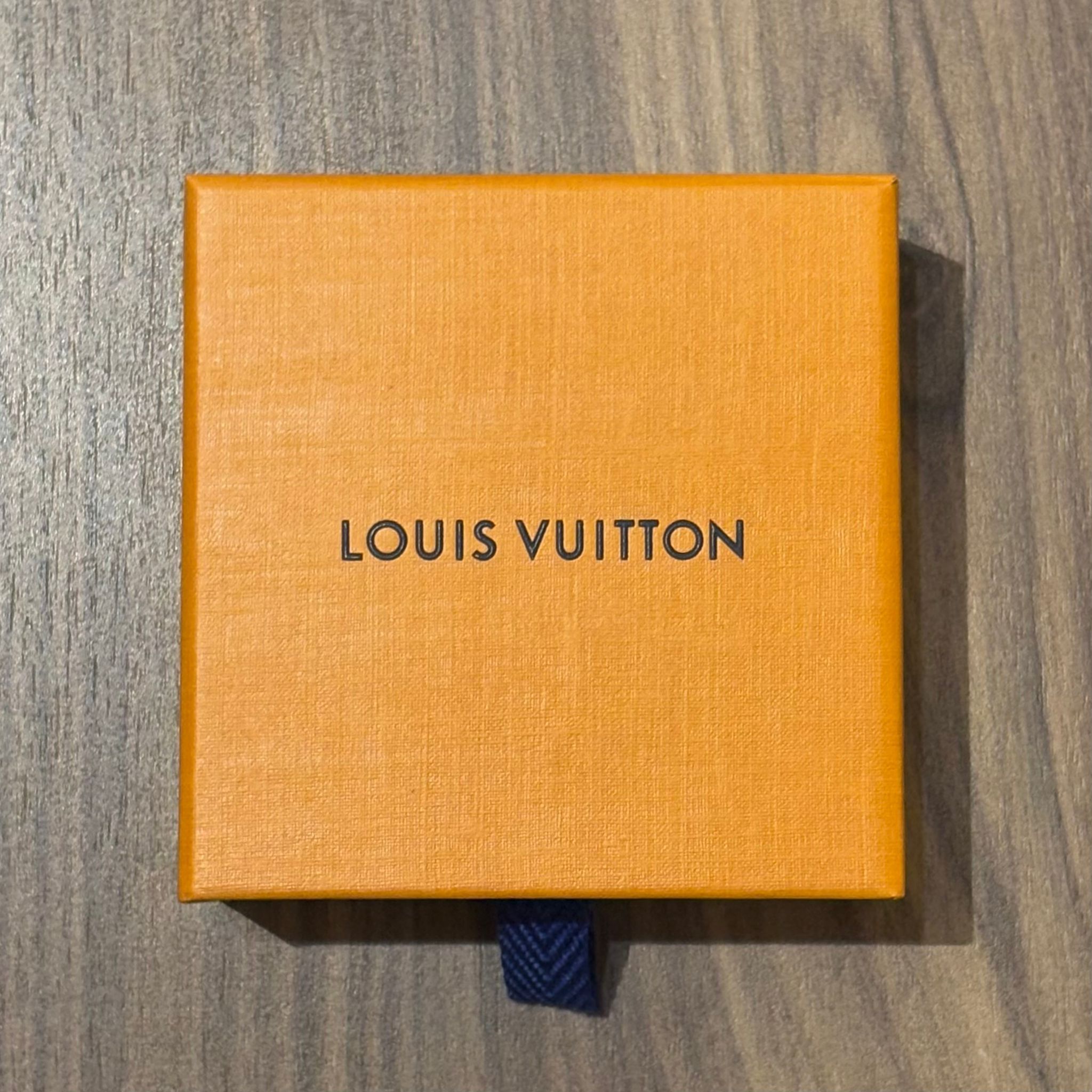 Louis Vuitton Silver Lockit x Felix Bracelet, Sterling Silver, Blue Size ONE SIZE - 4 Thumbnail