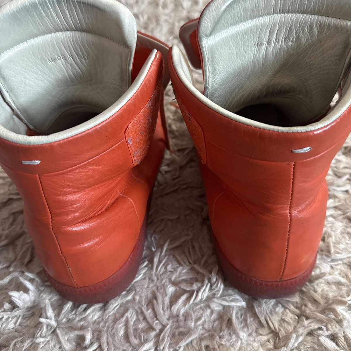 100% Authentic Orange maison margiela futures size 44 (11)