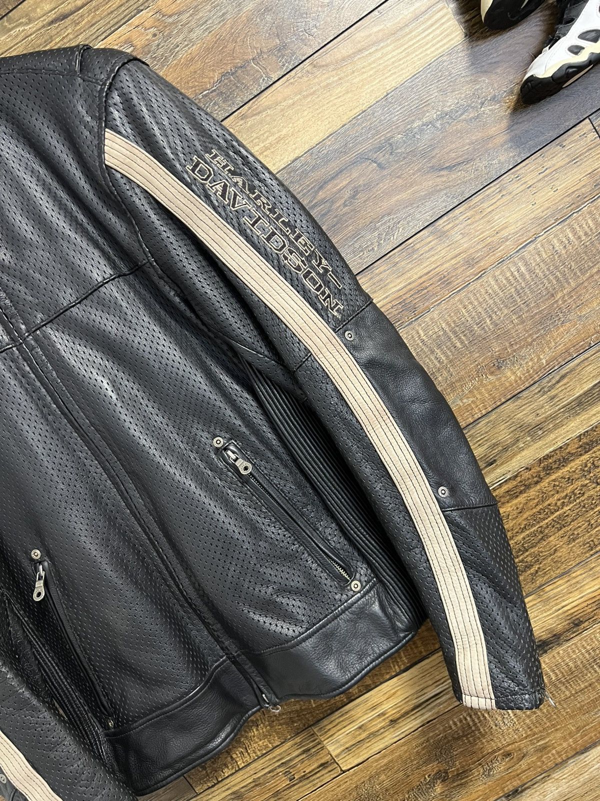 Harley Davidson HARLEY DAVIDSON Jacket Perforated Leather Bomber Racing Size US M / EU 48-50 / 2 - 9 Thumbnail