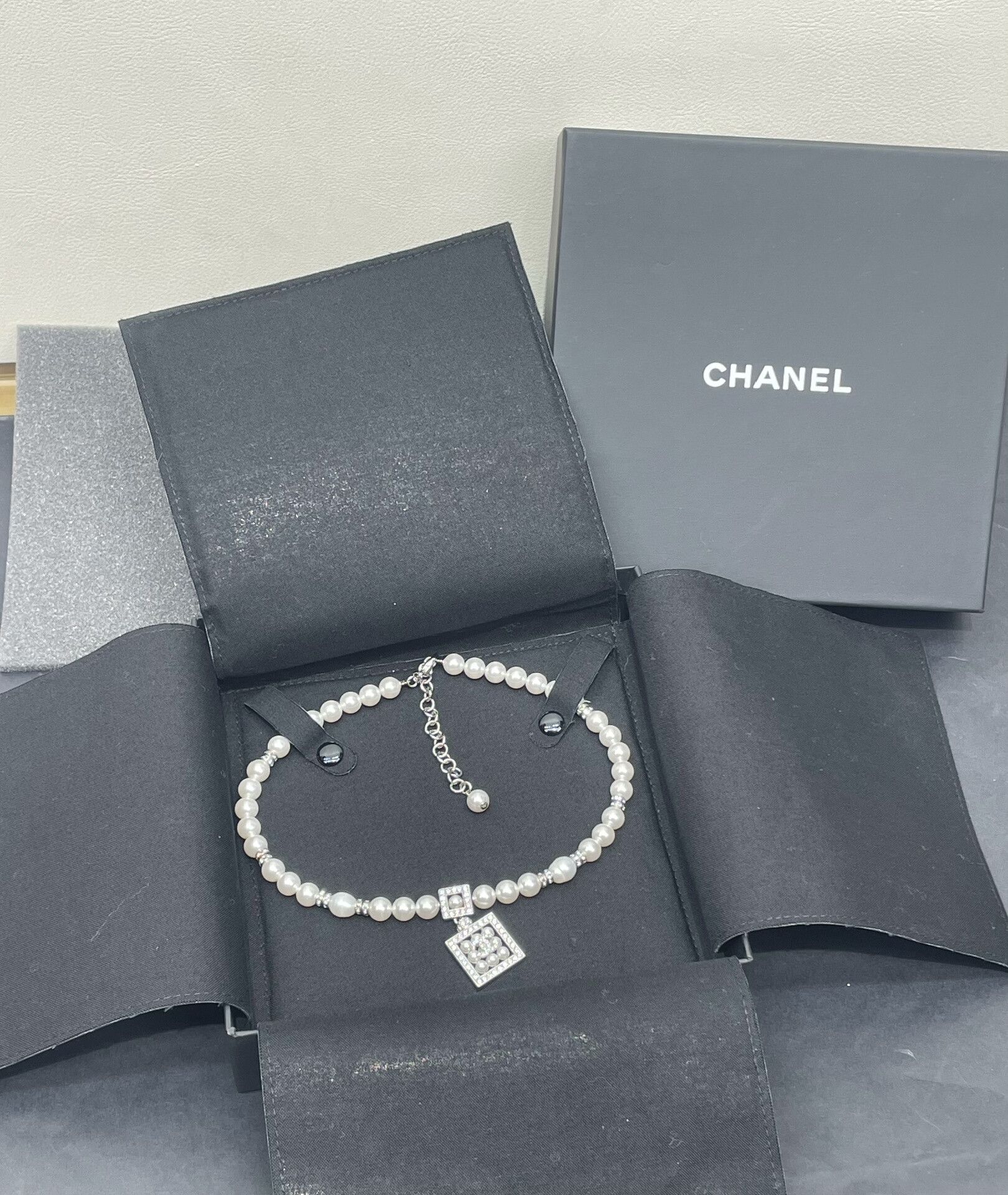 Chanel Chanel 24S Diamond Square Pearl Necklace Size ONE SIZE - 1 Thumbnail