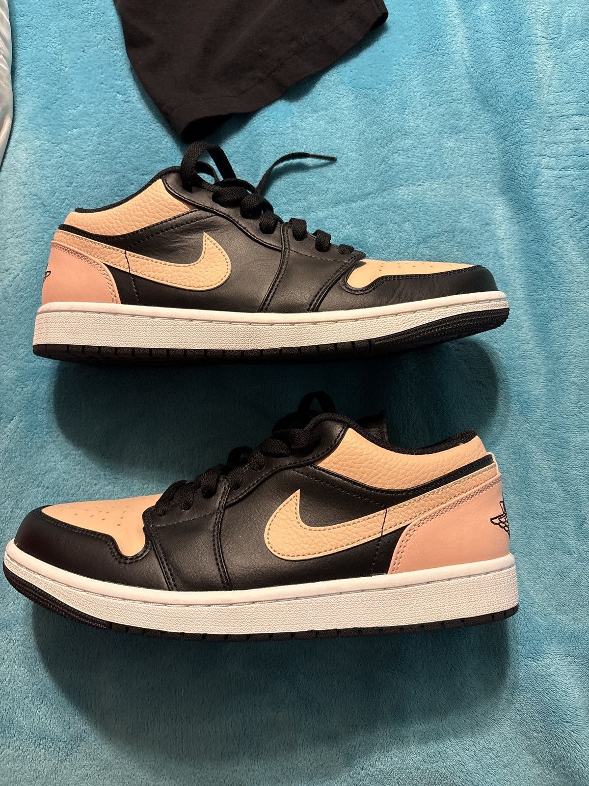 Jordan Brand Jordan 1 Low Crimson Tint Size US 9 / EU 42 - 1 Thumbnail