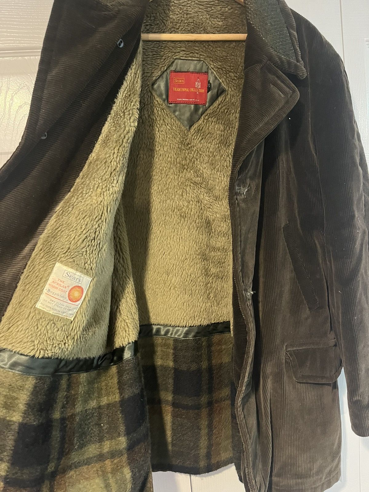Vintage 1970s Brown Corduroy Jacket - Fur Lined Size US L / EU 52-54 / 3 - 5 Thumbnail