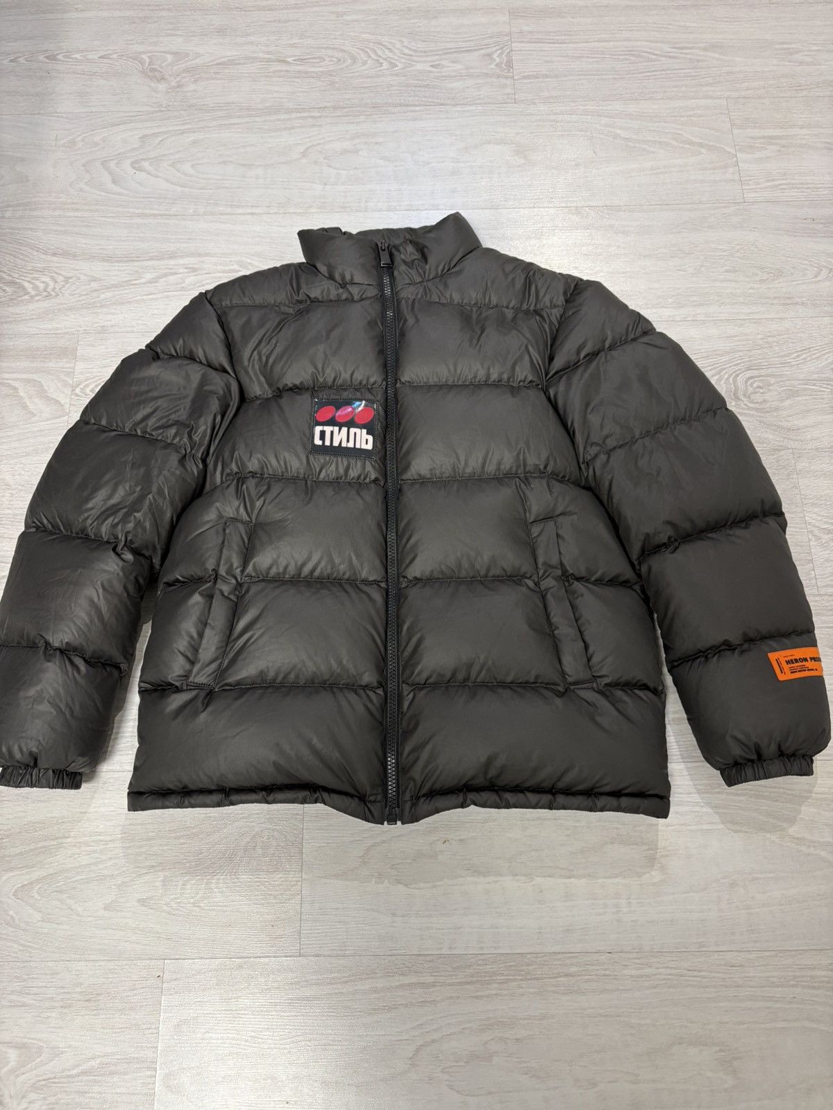 Heron Preston Heron preston puffer Size US M / EU 48-50 / 2 - 1 Thumbnail