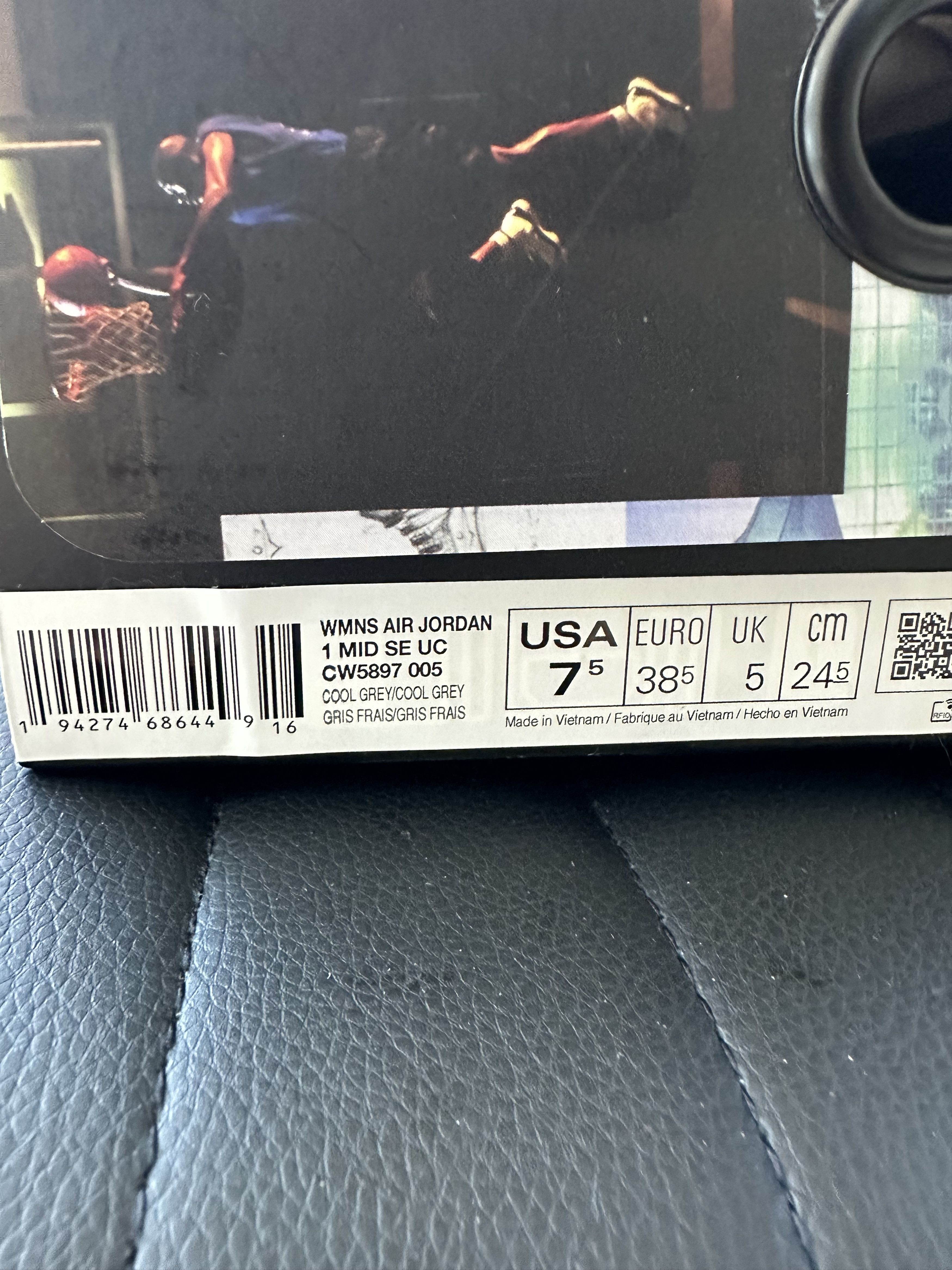 Jordan Brand × Nike PRE OWNED WMNS AIR JORDAN 1 MID SE UC "SHELIA RASHID" Size US 7.5 / IT 37.5 - 2 Thumbnail