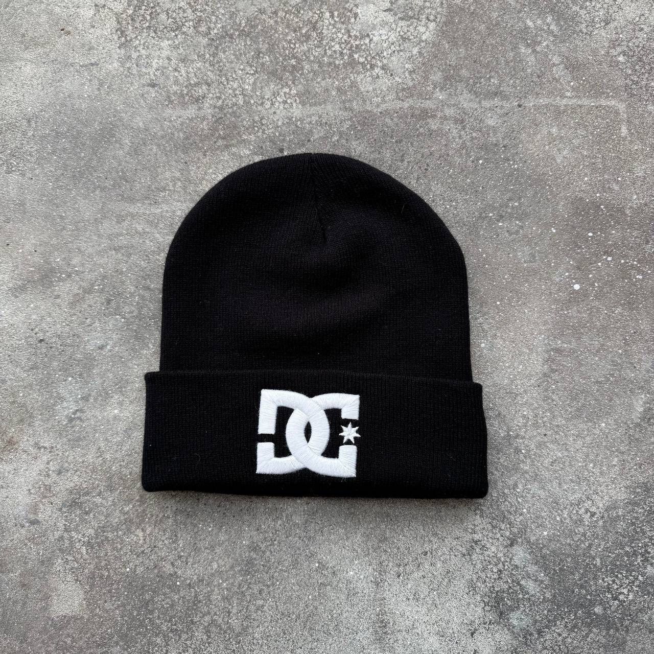 DC × Japanese Brand DC Shoes Vintage Y2K Skater Beanie Hat Size ONE SIZE - 2 Thumbnail