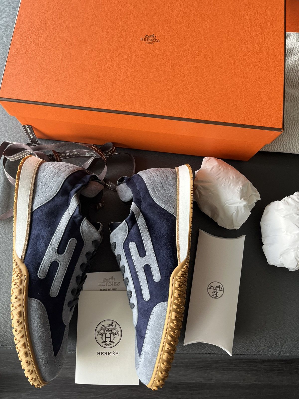 Hermes Runway Hermes Jet Sneaker Brand New Full Set Size US 10.5 / EU 43-44 - 19 Thumbnail