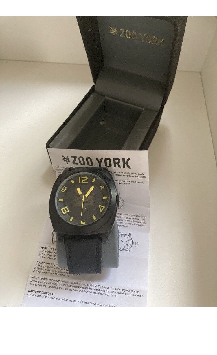 Zoo York Vintage Y2K Zoo York Black & Yellow Skate Watch Size ONE SIZE - 3 Thumbnail