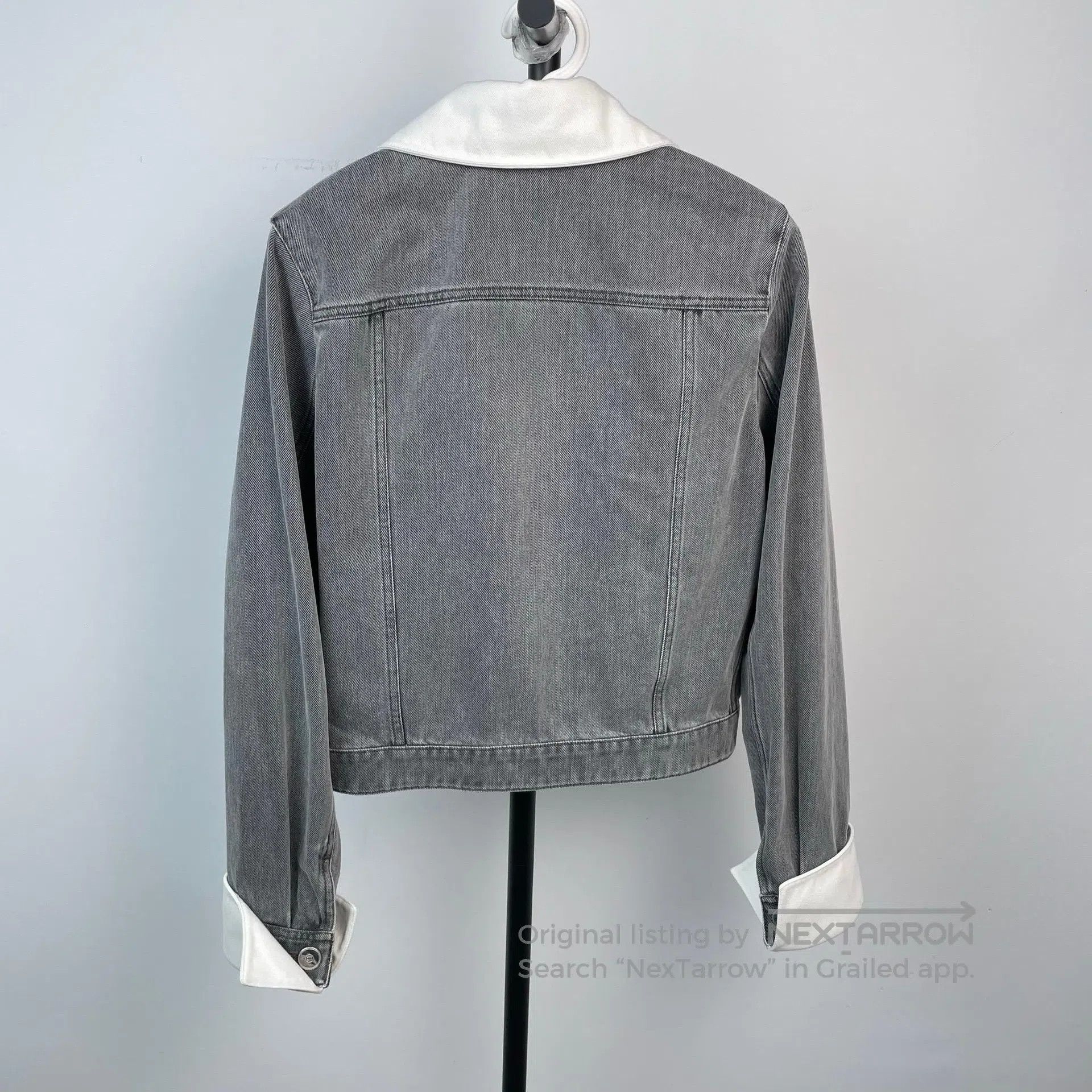 Chanel Chanel Grey Collar Fake Two-Piece Shell Button Denim Jacke Size XXS / US 00 / IT 34 - 2 Thumbnail