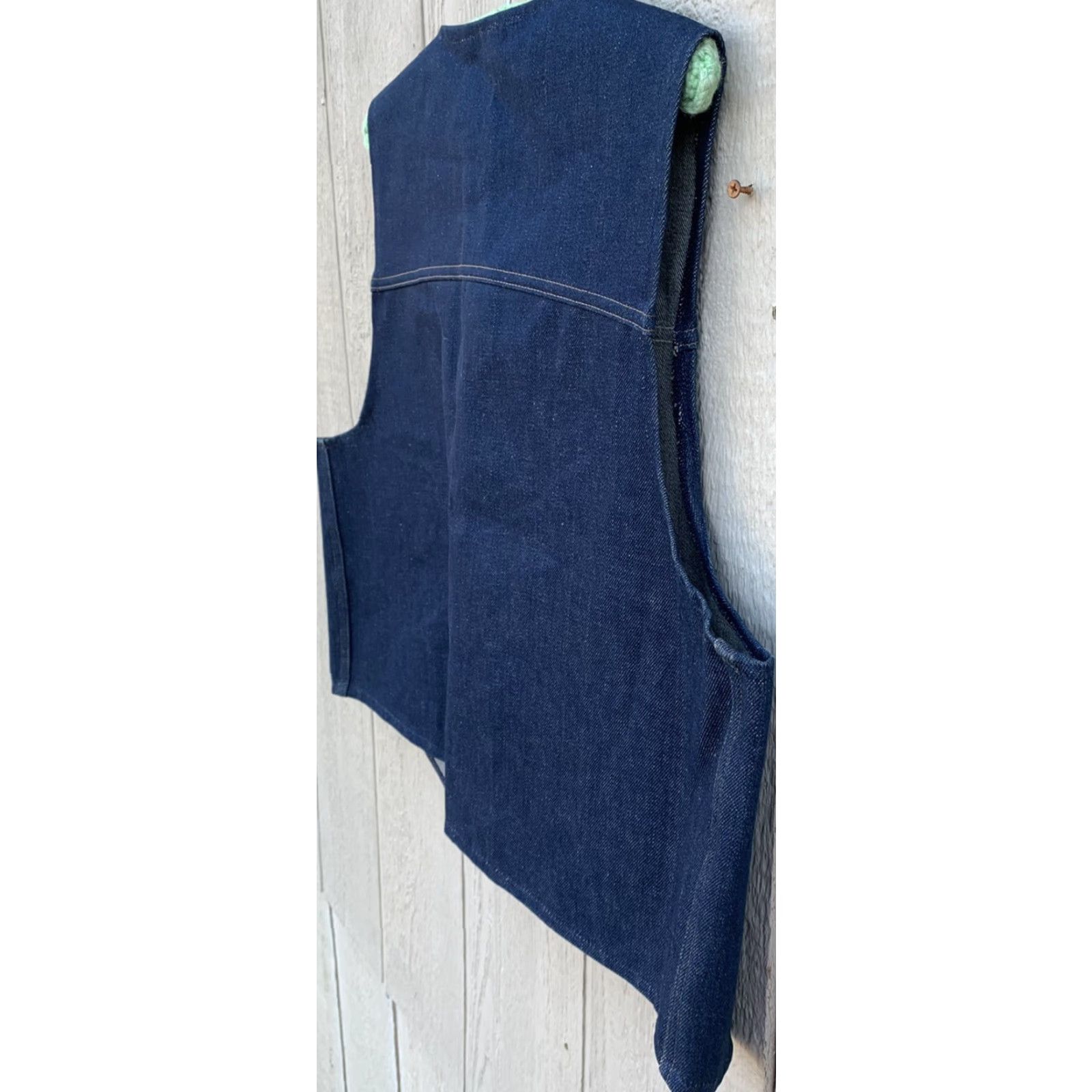 Sears VINTAGE Sears Western Wear denim vest Roebucks snap front size XL Men Vest Western blue denim snaps Pockets 80s 90s Theater? Size US XL / EU 56 / 4 - 7 Thumbnail