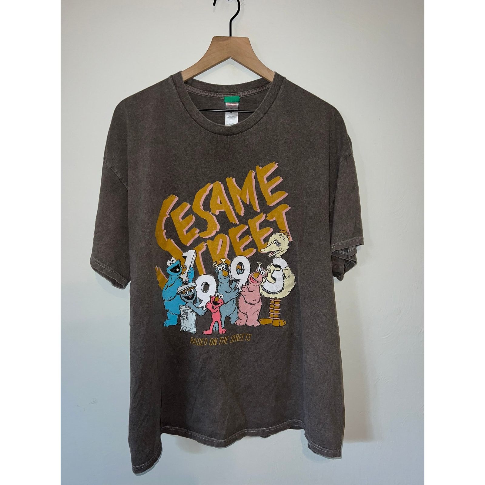 City Streets Sesame Street Raised On The Streets Shirt Gray Tee M Medium Size US M / EU 48-50 / 2 - 1 Thumbnail