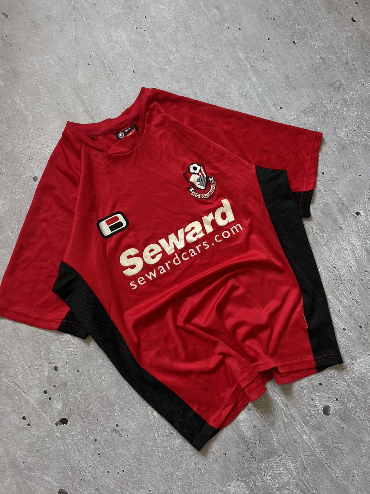 Other Rare Bournemouth Home T-Shirt 2004-2005, Size S Size US S / EU 44-46 / 1 - 1 Thumbnail
