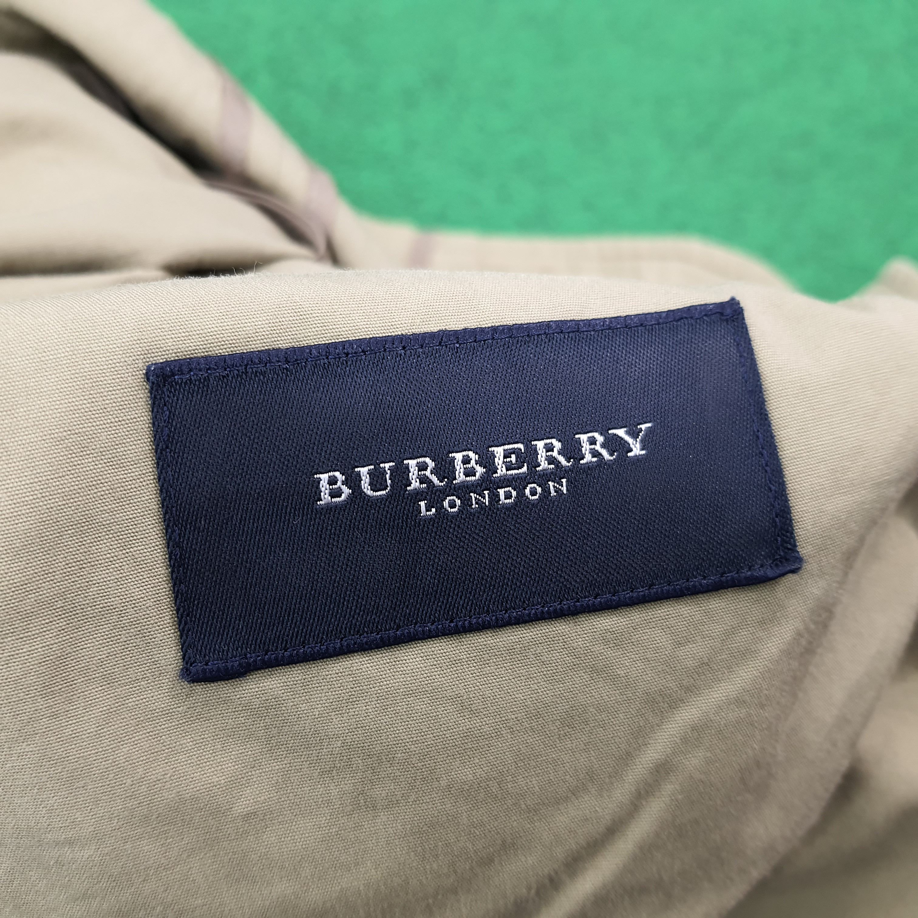 Burberry Vintage Burberry London Custom Logo Blazer C277N19 Size US M / EU 48-50 / 2 - 6 Thumbnail