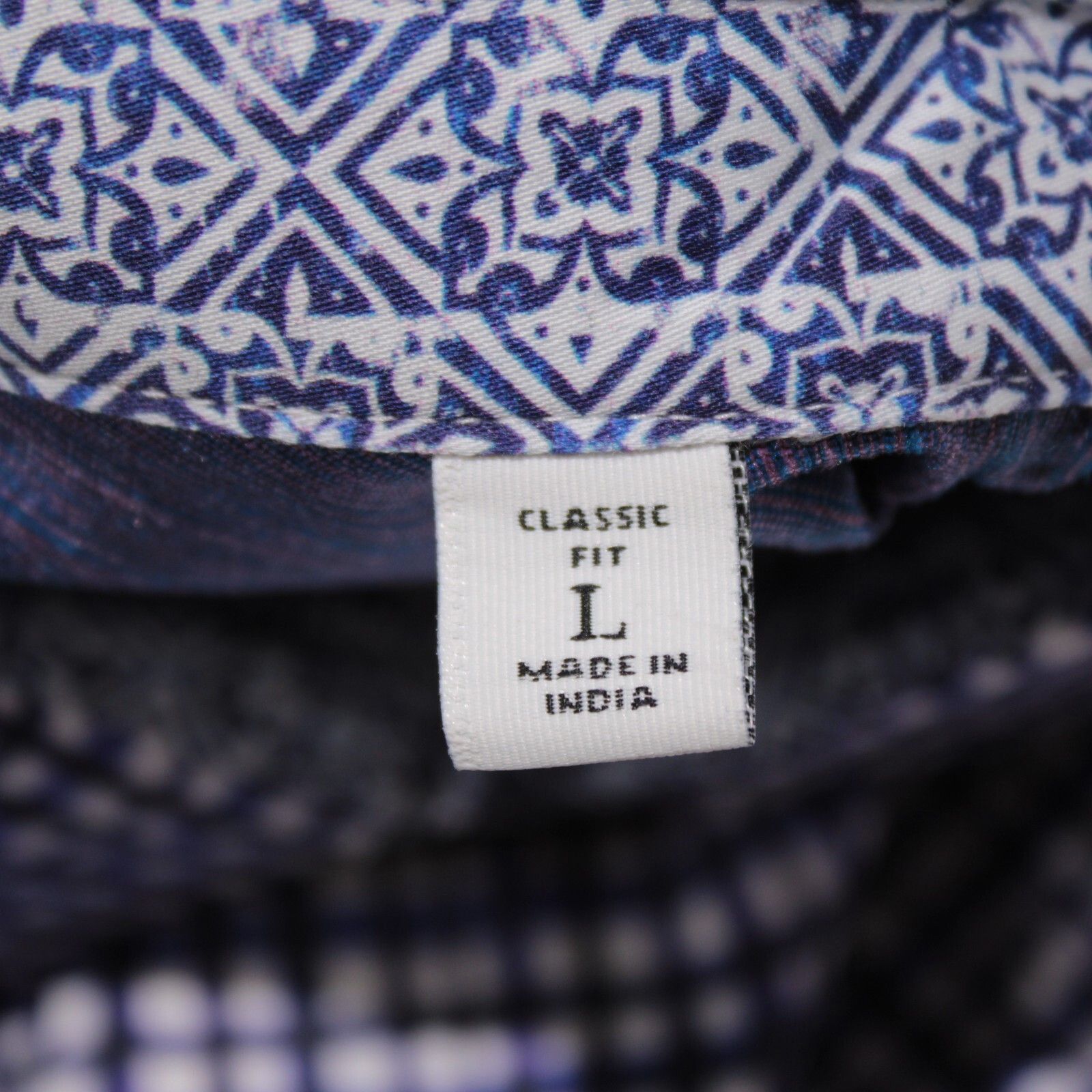 Robert Graham Robert Graham New with tags Shirt Size L US In Purple Size US L / EU 52-54 / 3 - 8 Thumbnail
